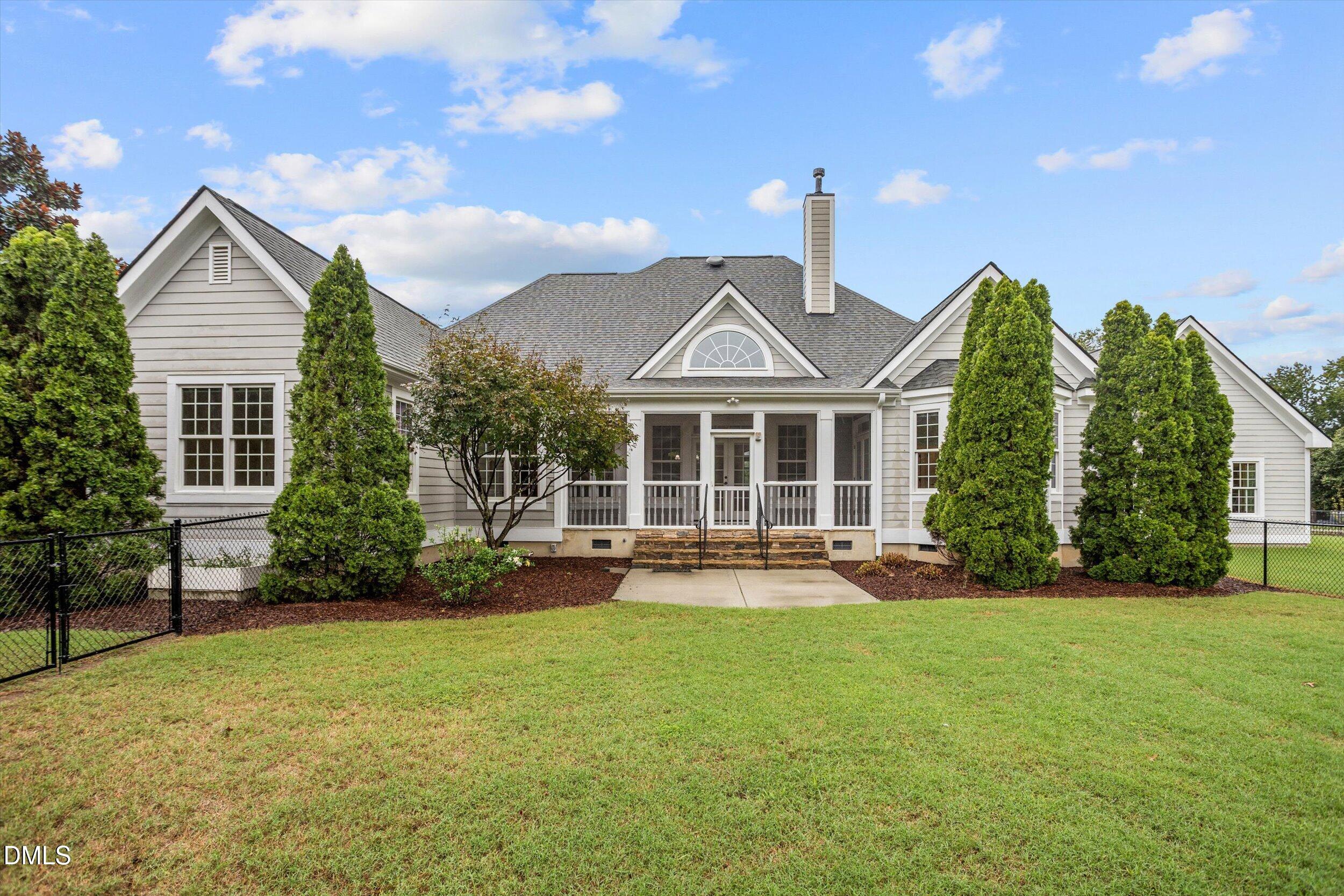 20 Magnolia Lane