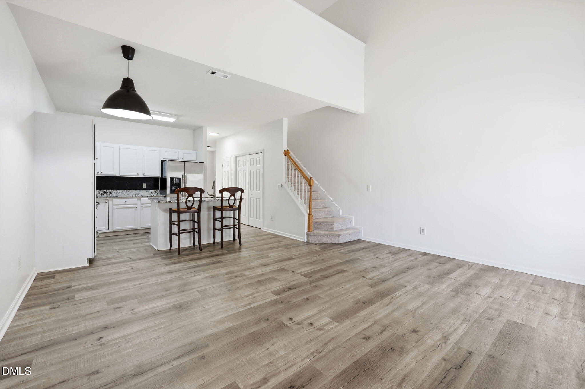 11 Signet Drive