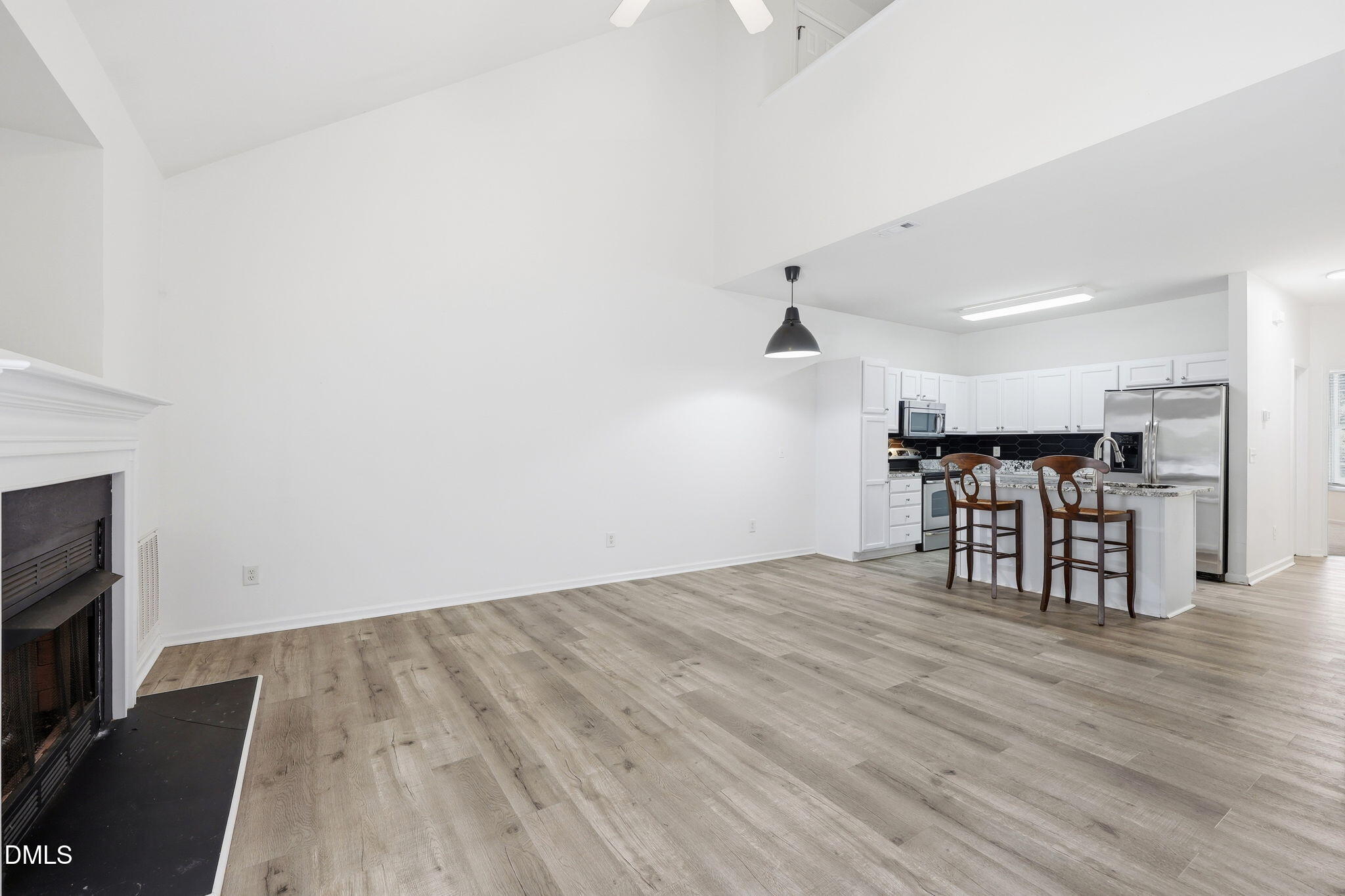 11 Signet Drive