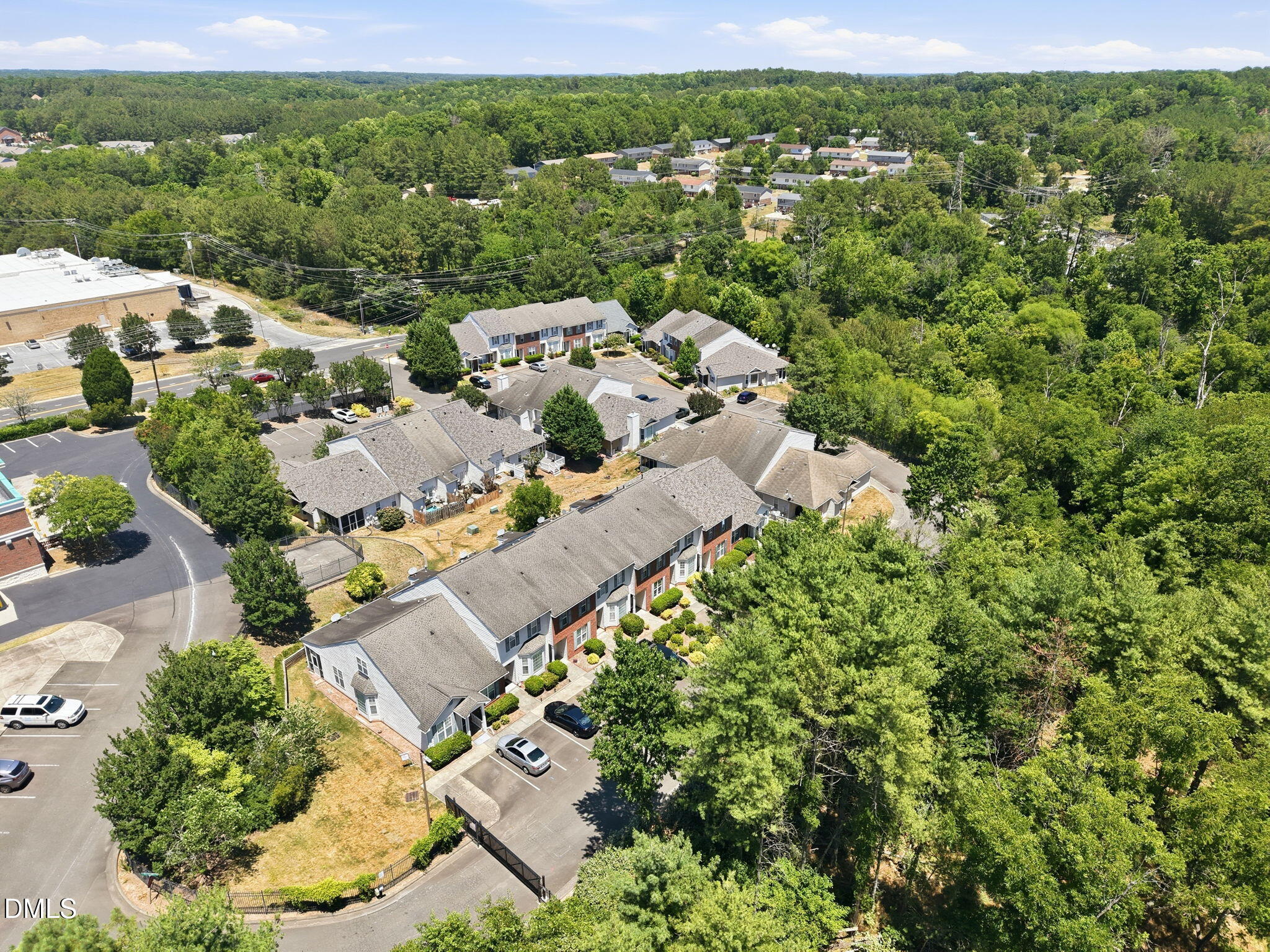 11 Signet Drive