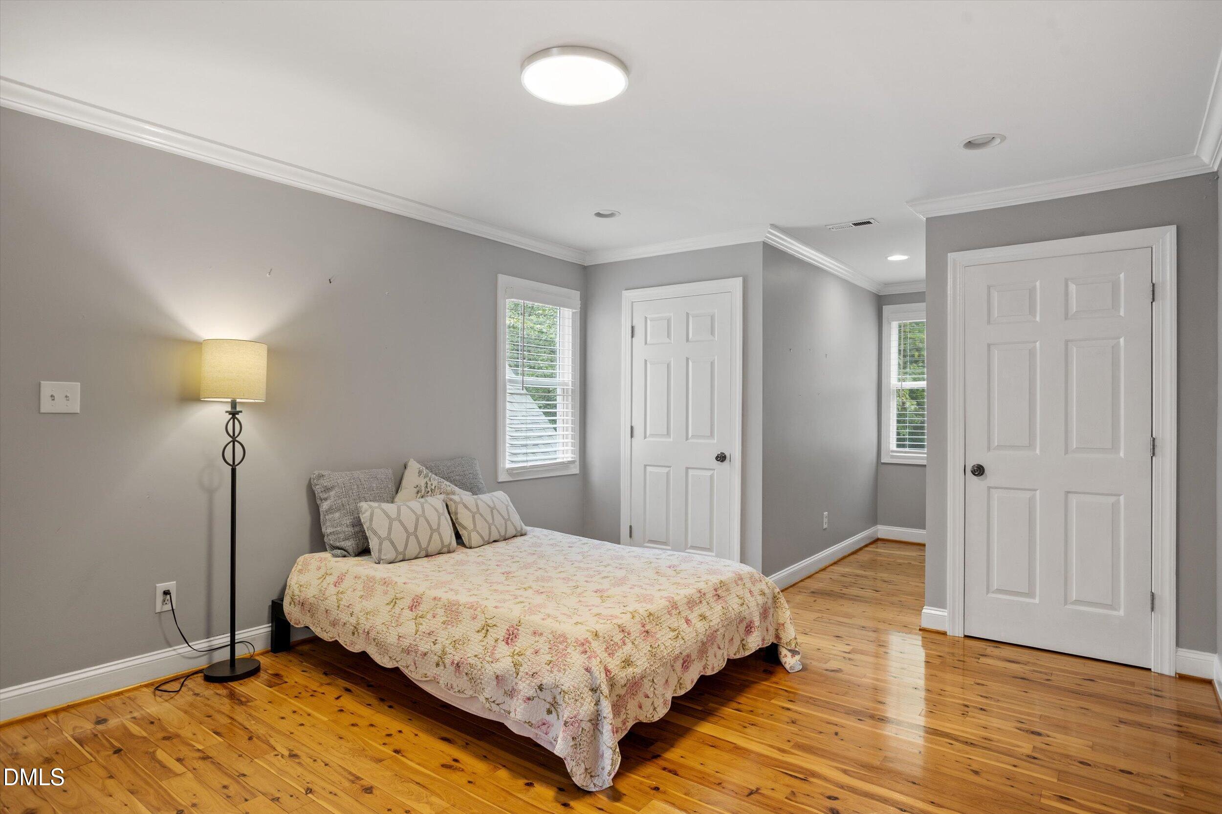 303 Bowen Road