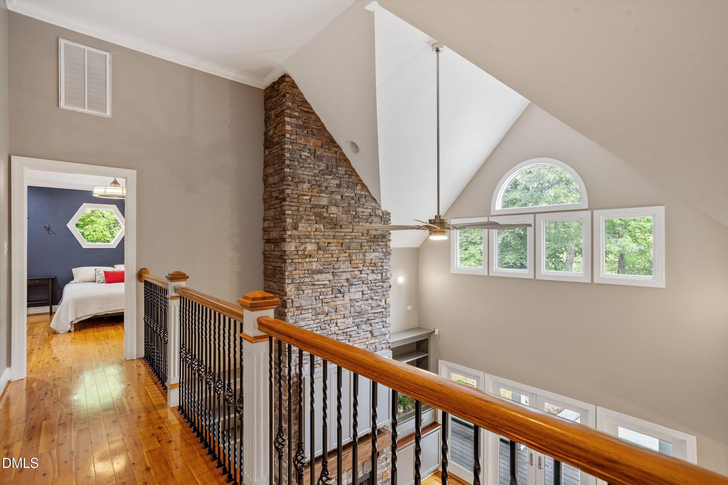 303 Bowen Road