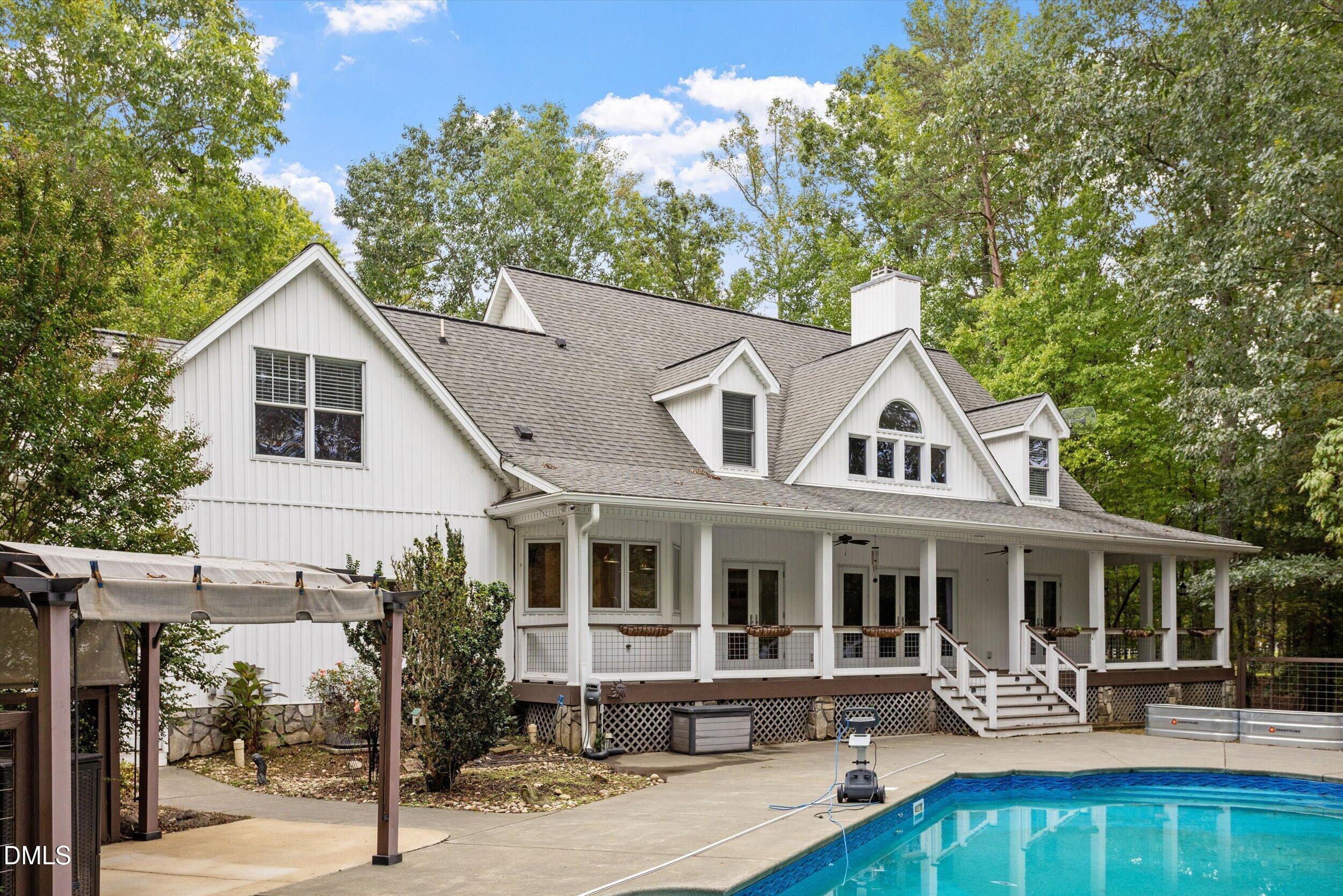 303 Bowen Road