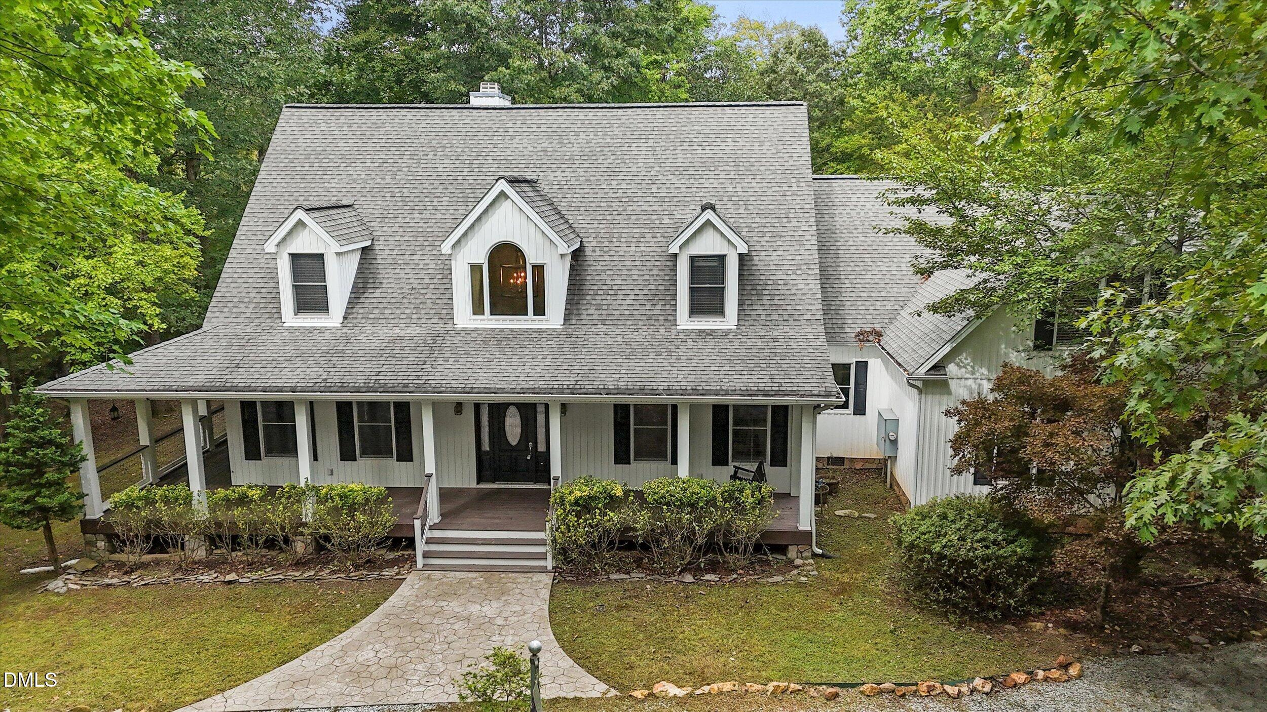 303 Bowen Road