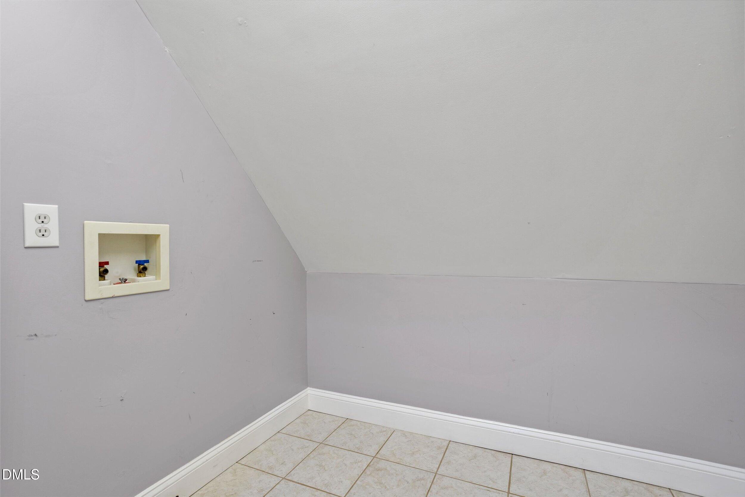 303 Bowen Road