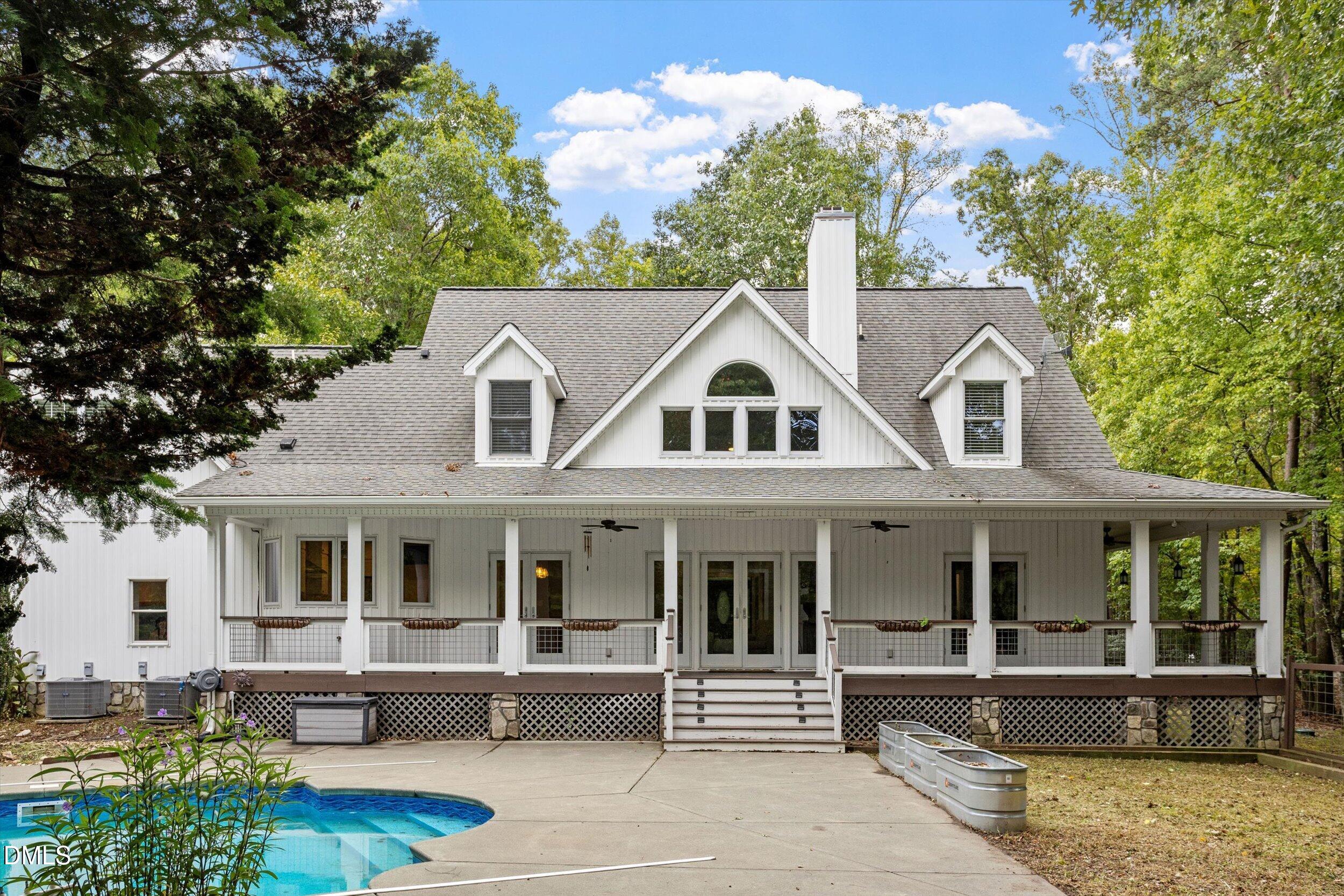 303 Bowen Road