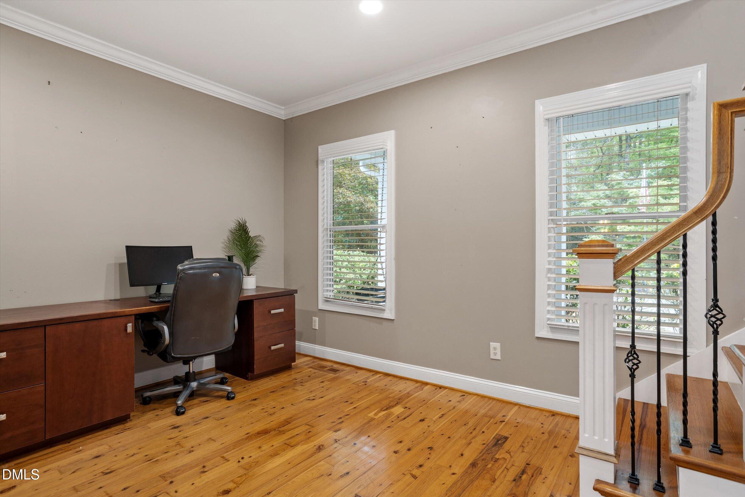 303 Bowen Road
