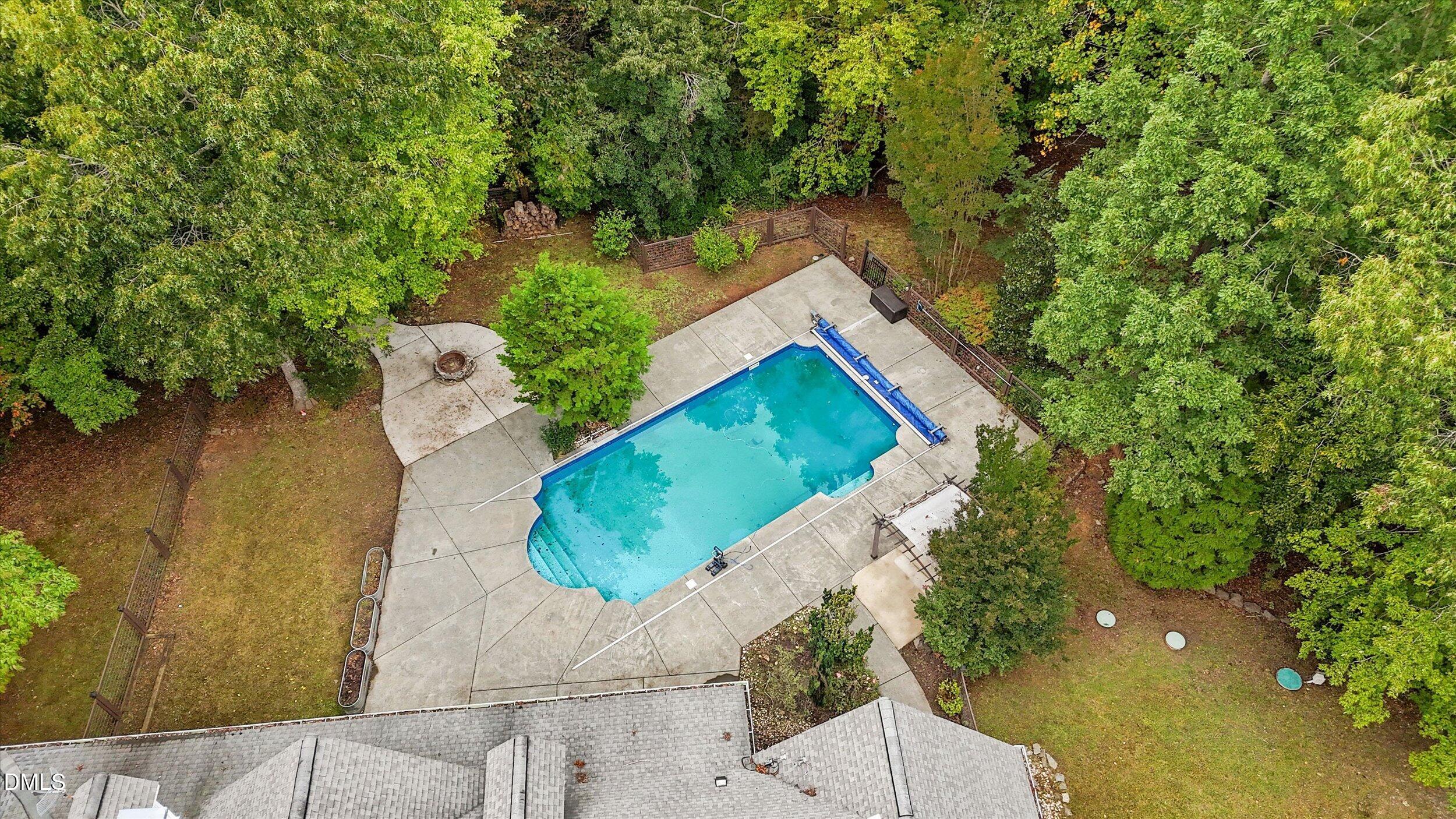 303 Bowen Road