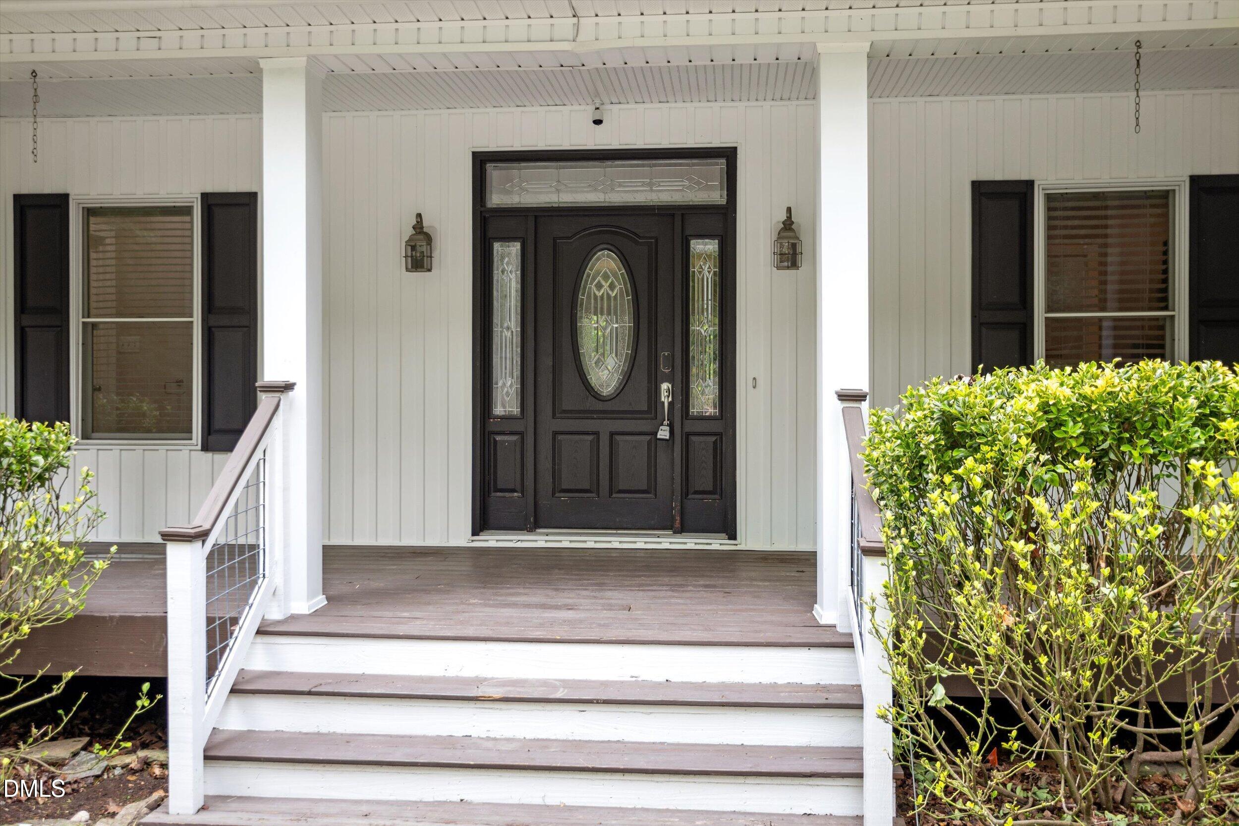 303 Bowen Road