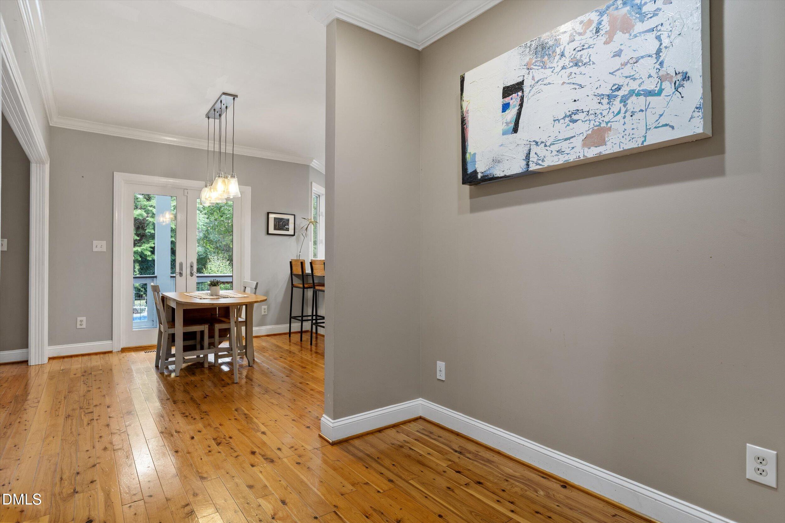 303 Bowen Road
