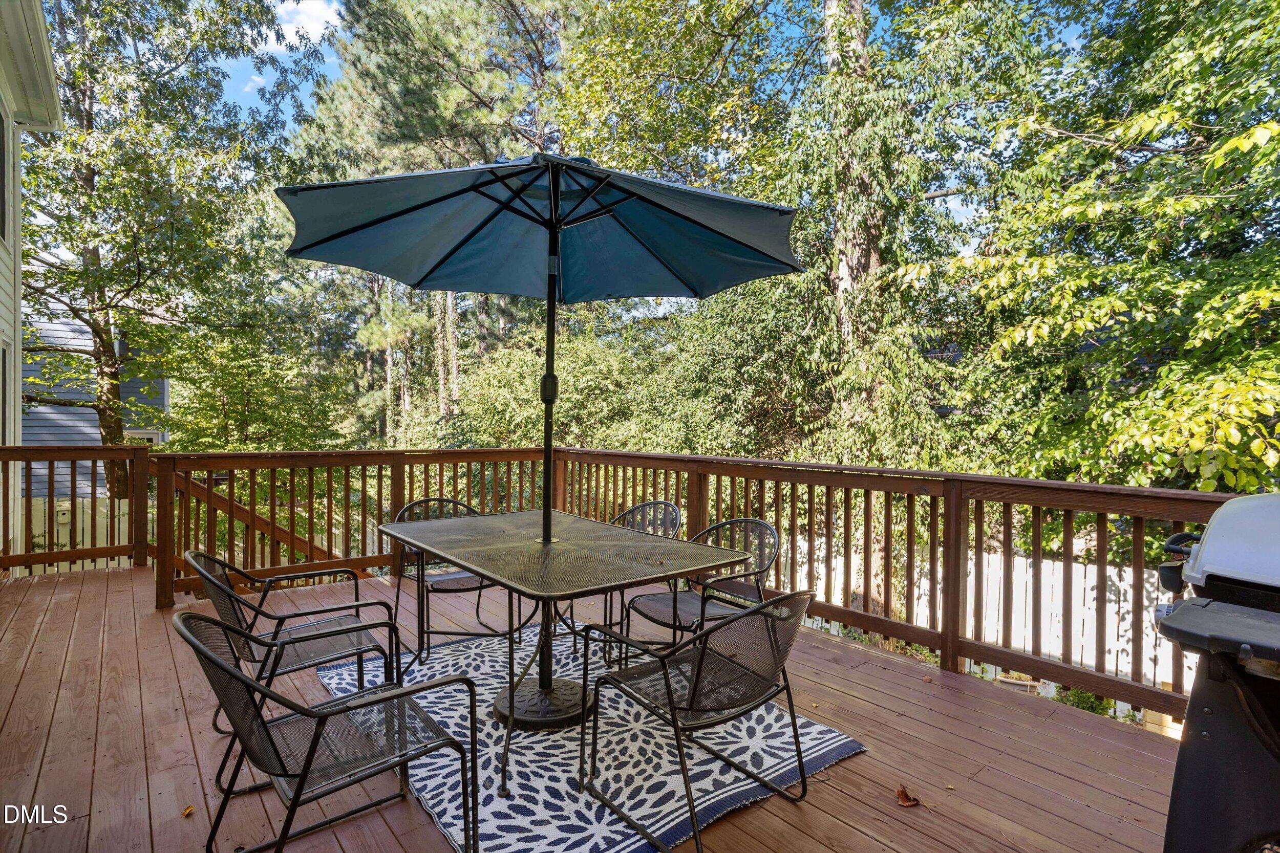 5112 Carolwood Lane