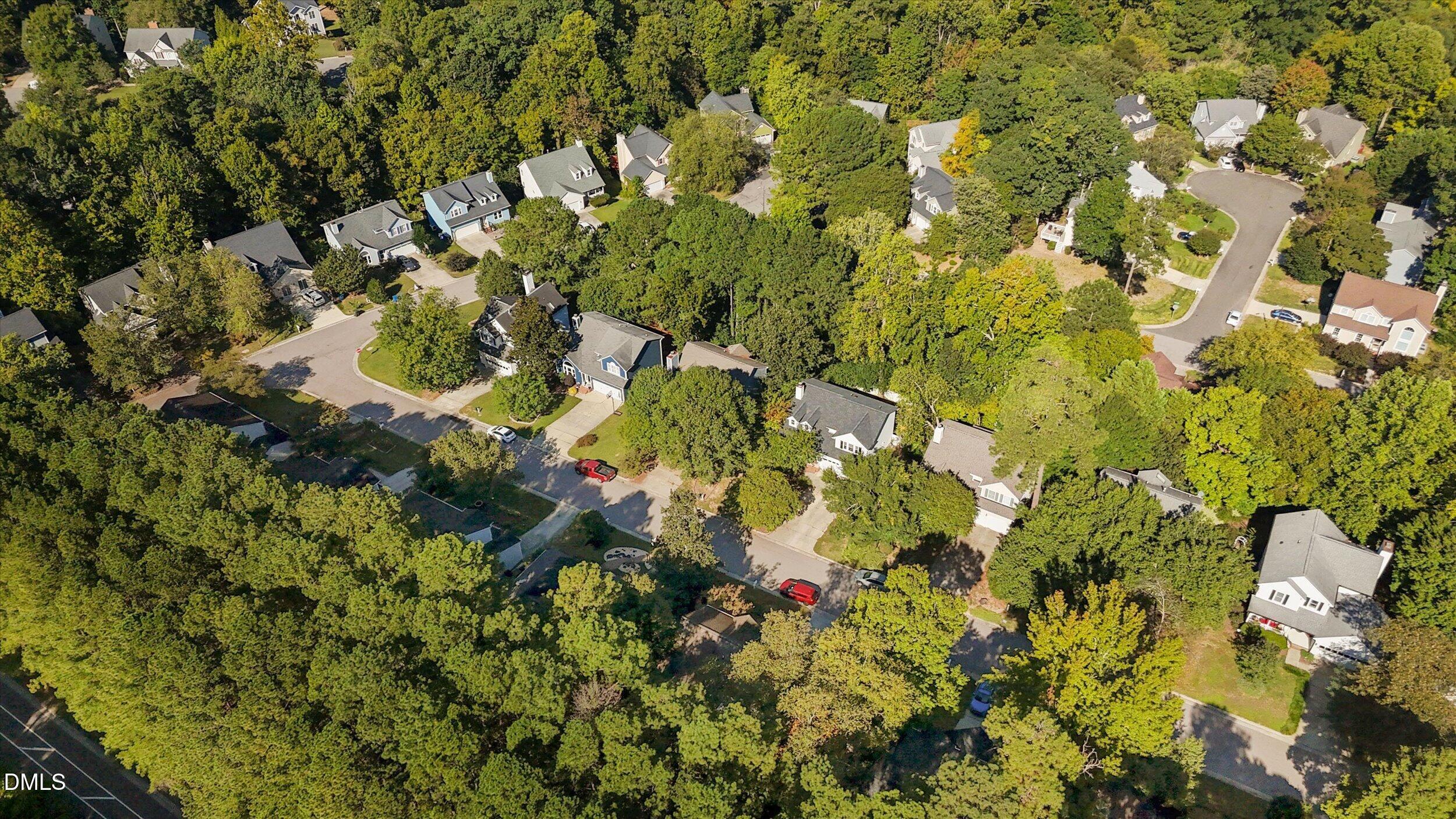 5112 Carolwood Lane