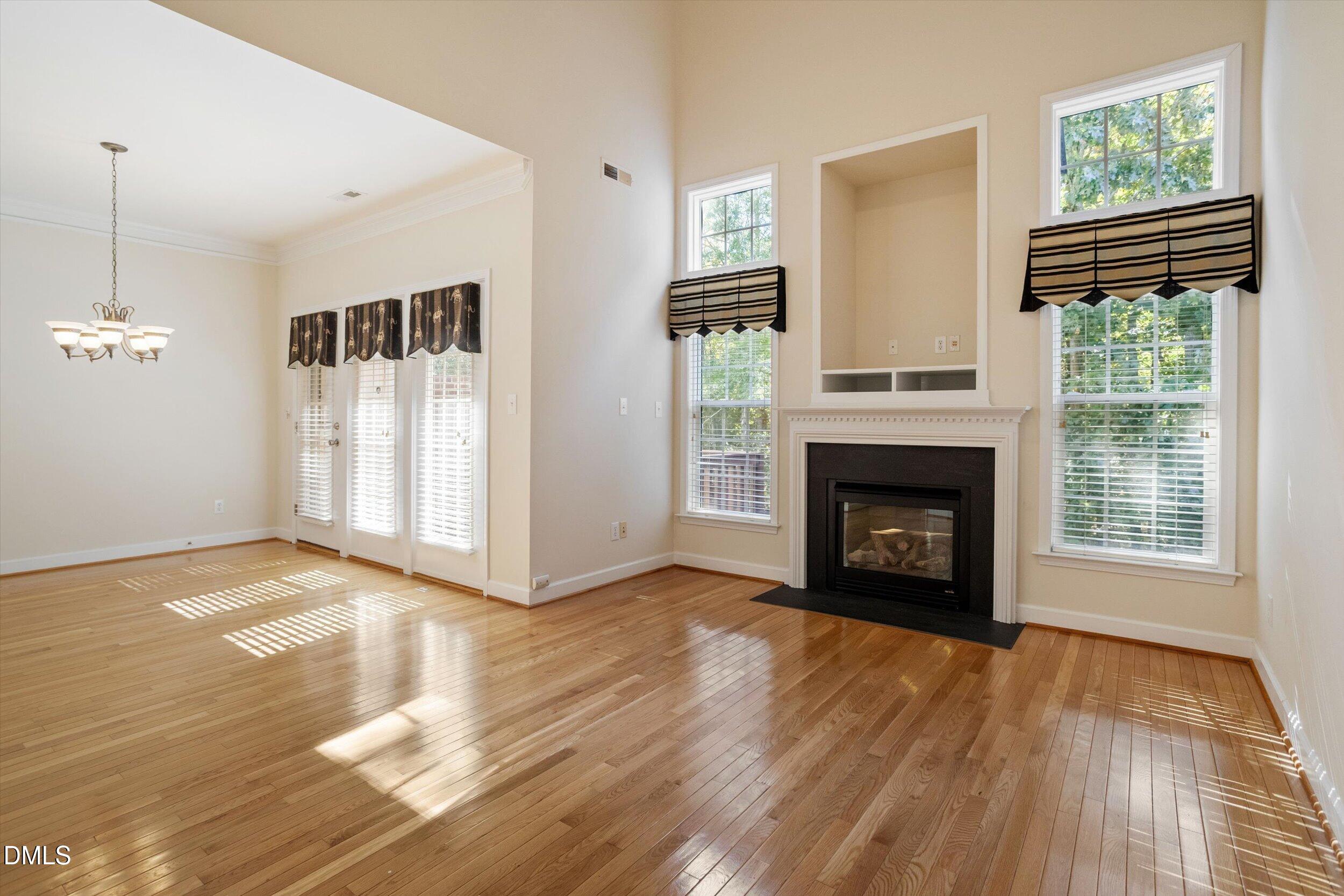836 Saratoga Drive