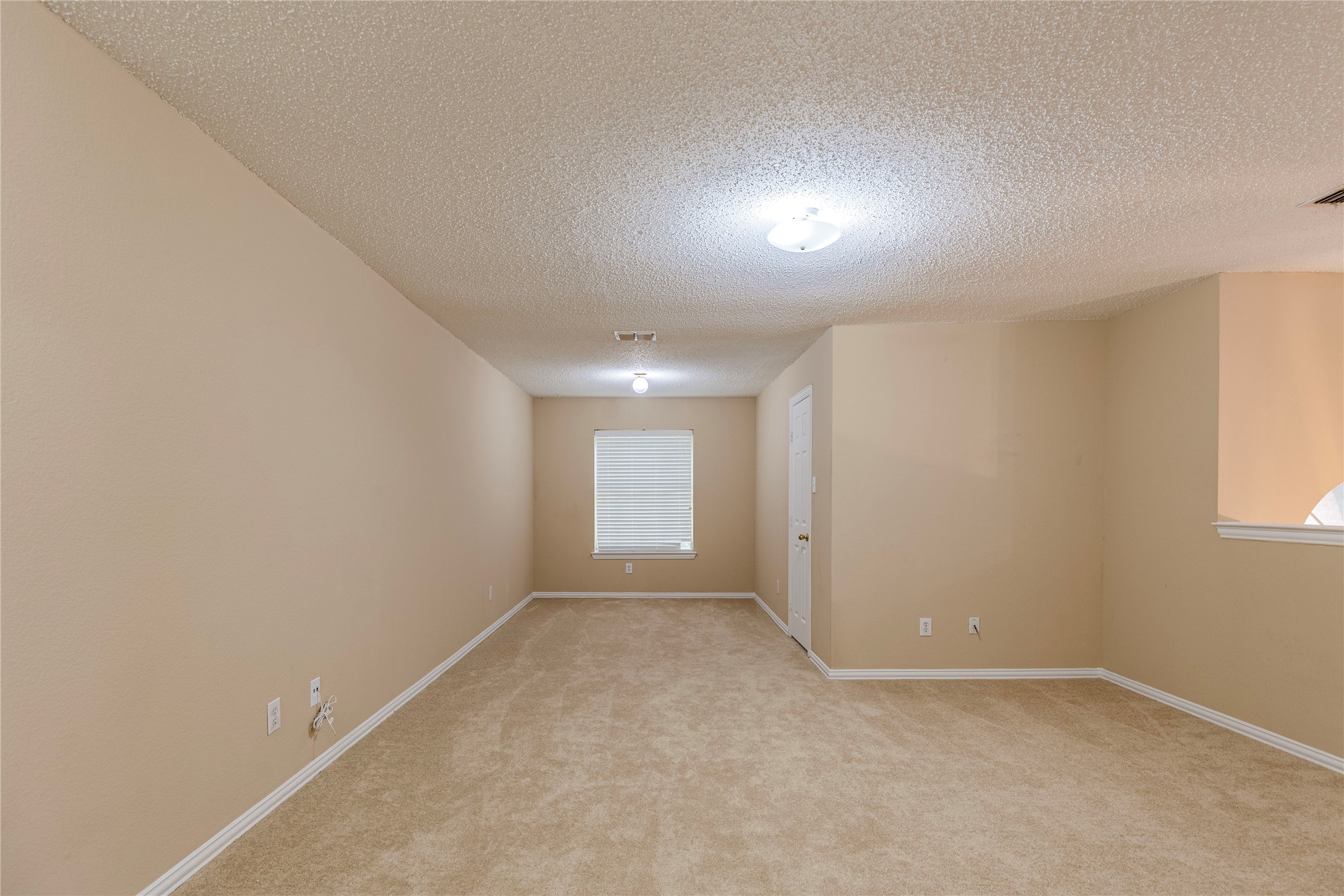 1011 Huntington Trail