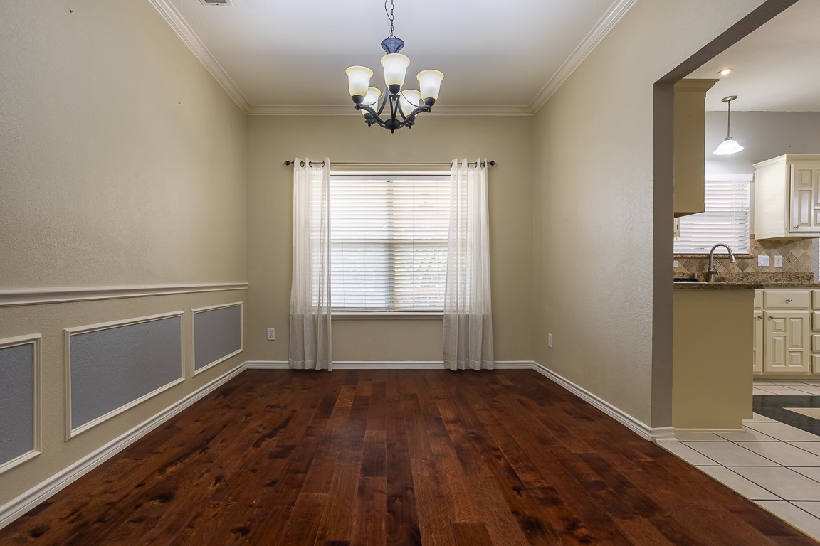 2226 Oak Grove Circle