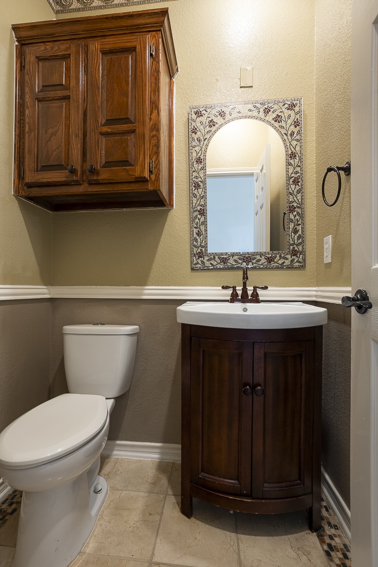 2226 Oak Grove Circle