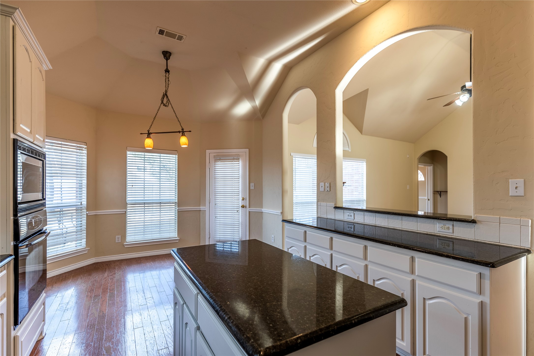 8410 Royal Montreal Drive