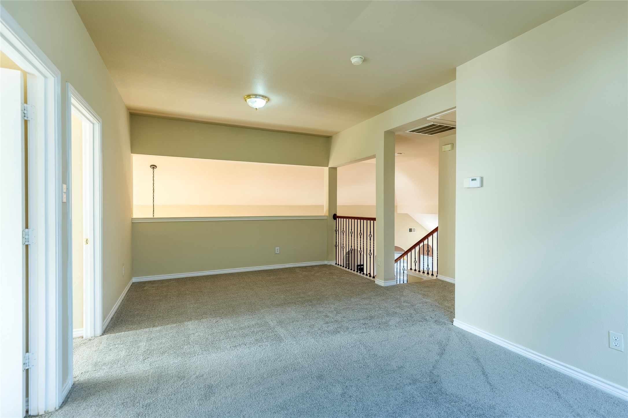 8410 Royal Montreal Drive