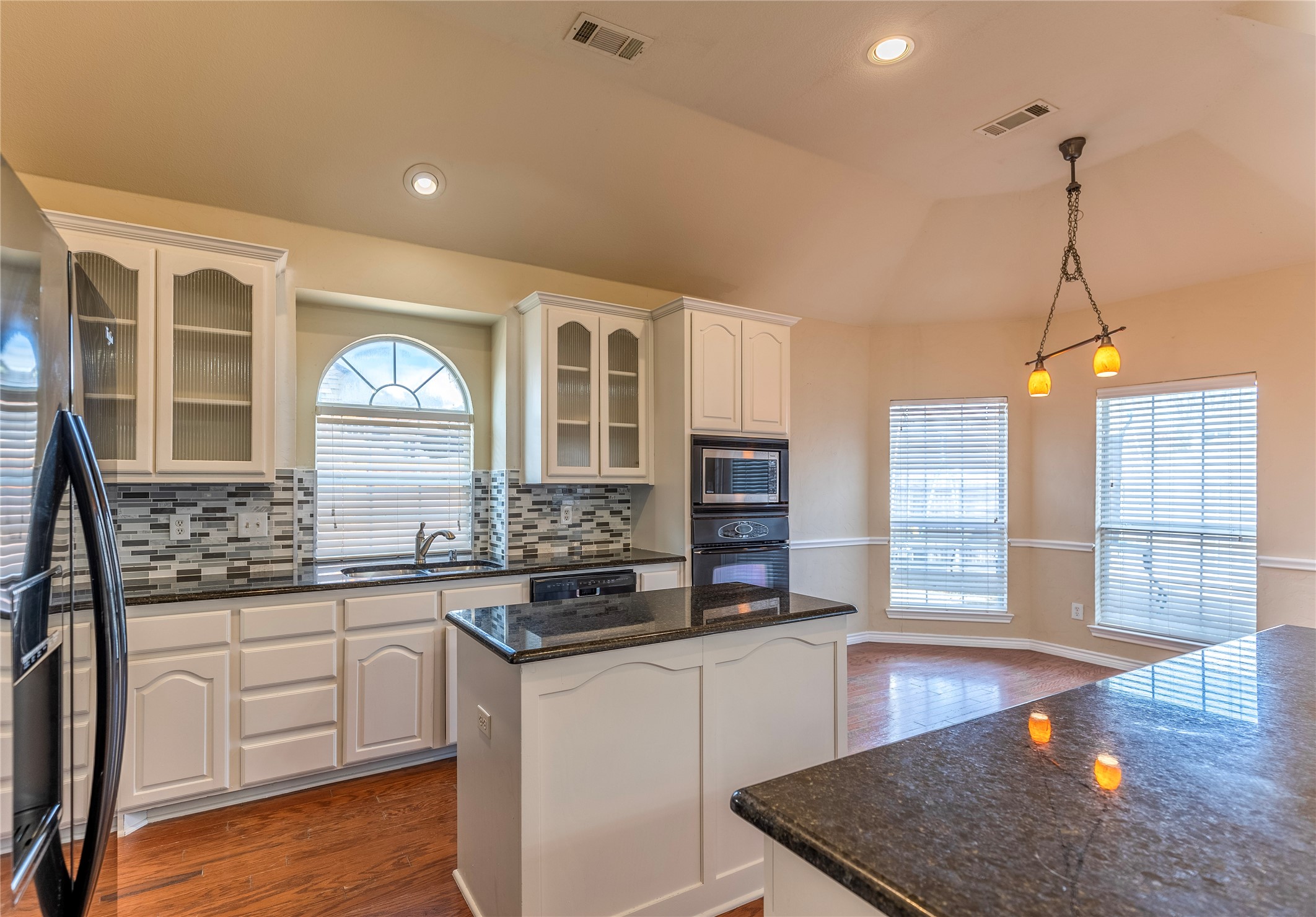 8410 Royal Montreal Drive