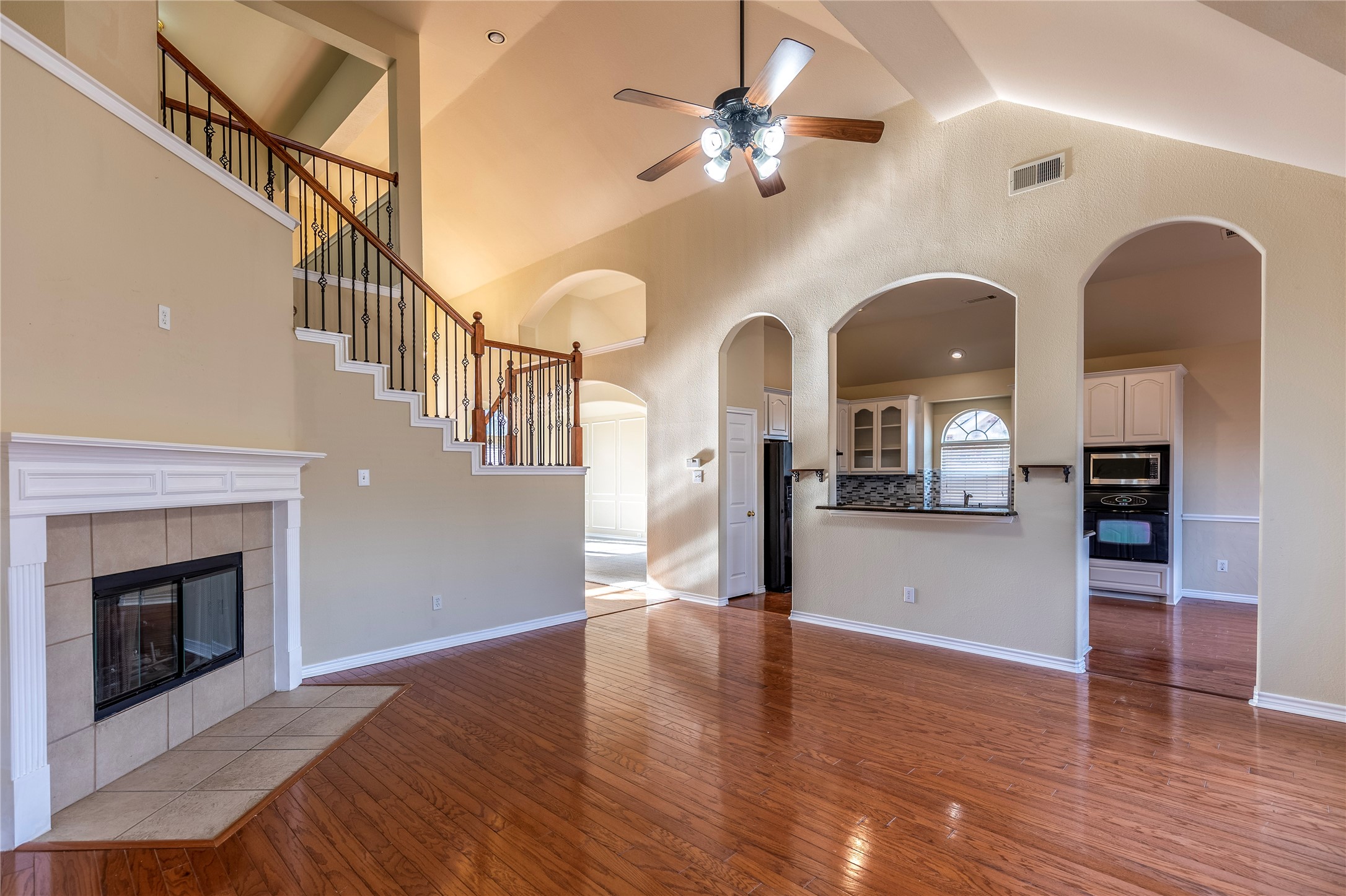 8410 Royal Montreal Drive