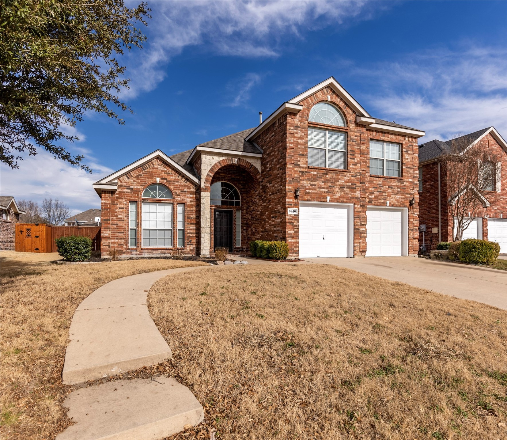 8410 Royal Montreal Drive