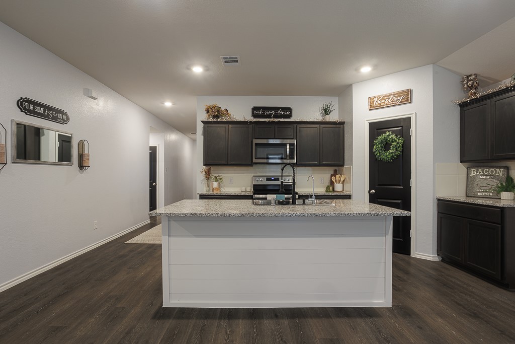 2904 Buttonbush Drive