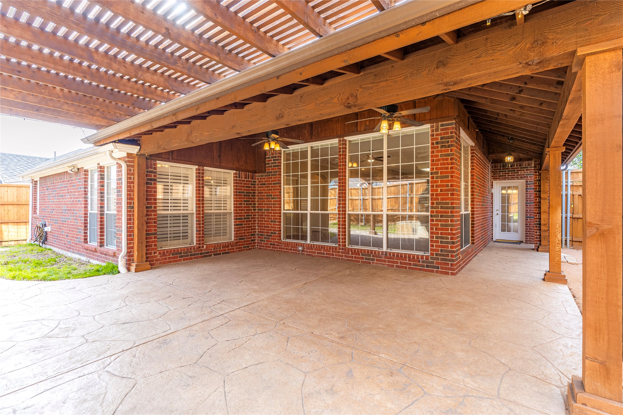 5905 Meadowcrest Lane