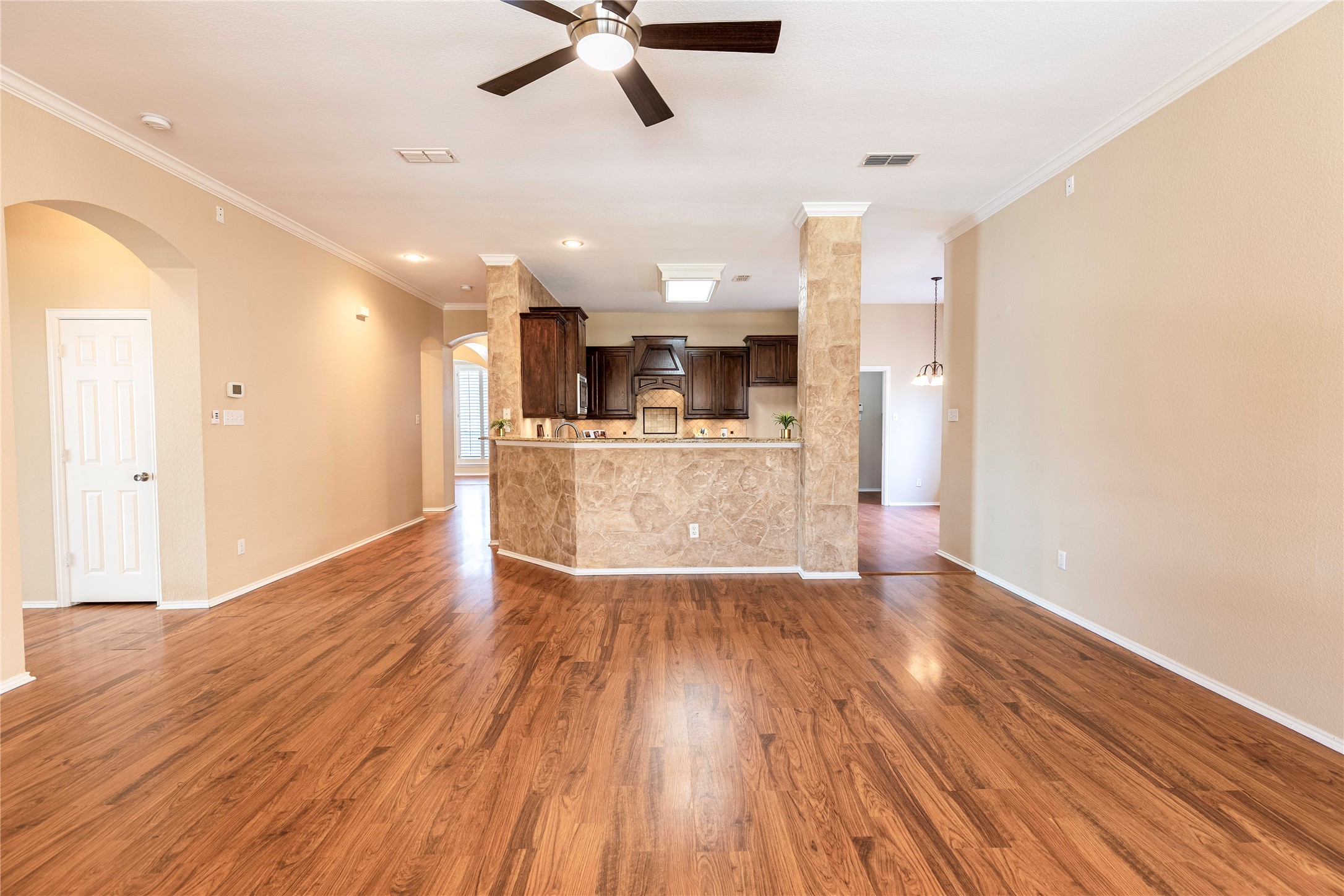 5905 Meadowcrest Lane