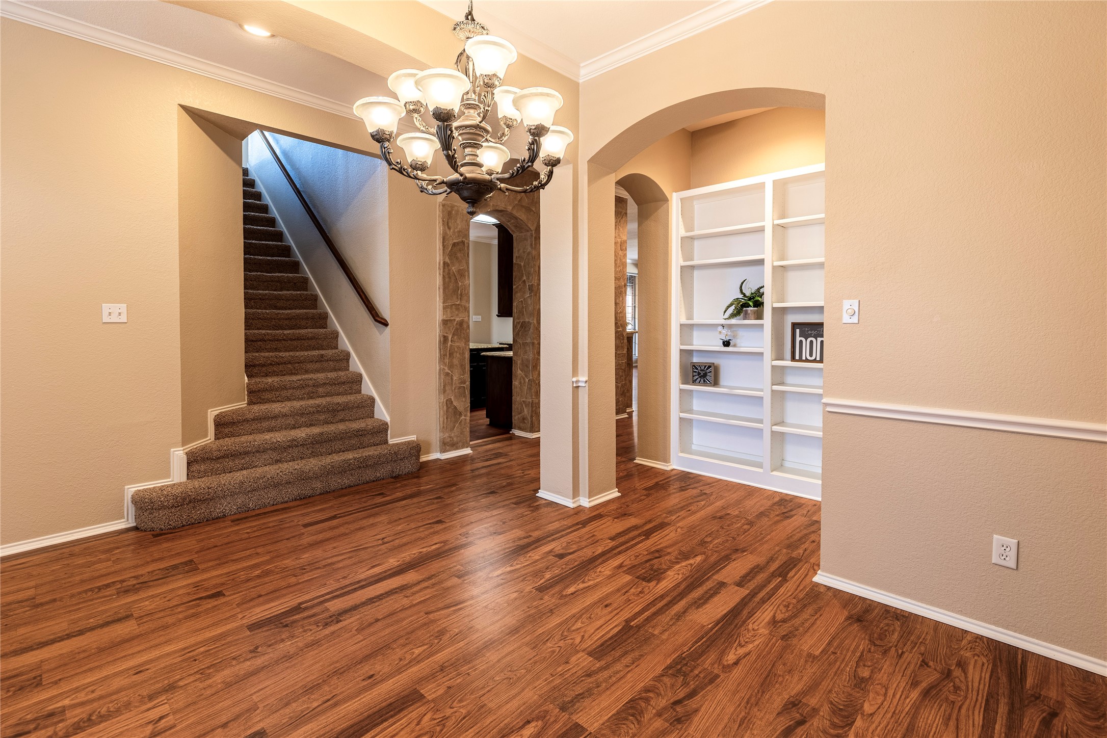 5905 Meadowcrest Lane