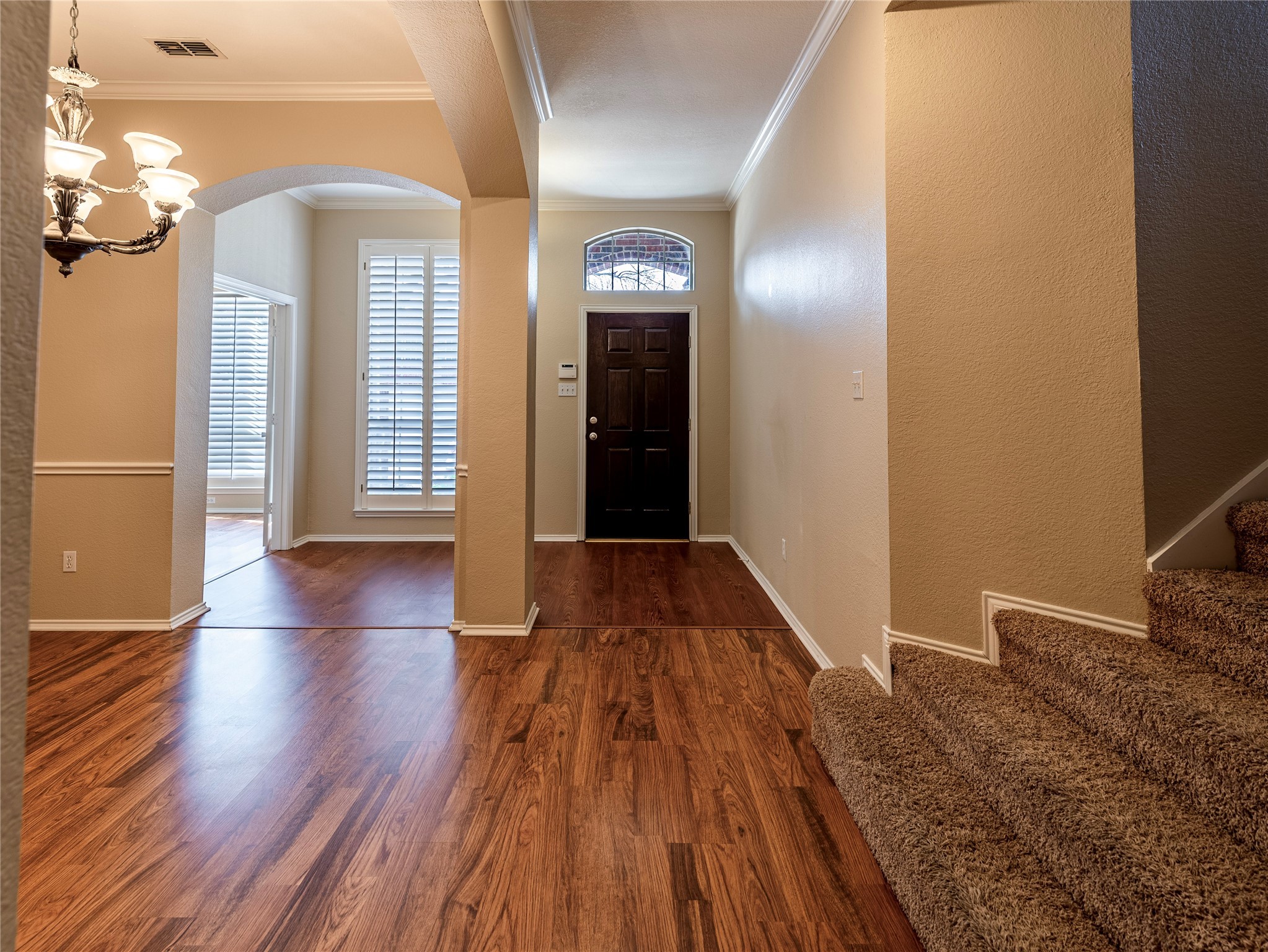 5905 Meadowcrest Lane