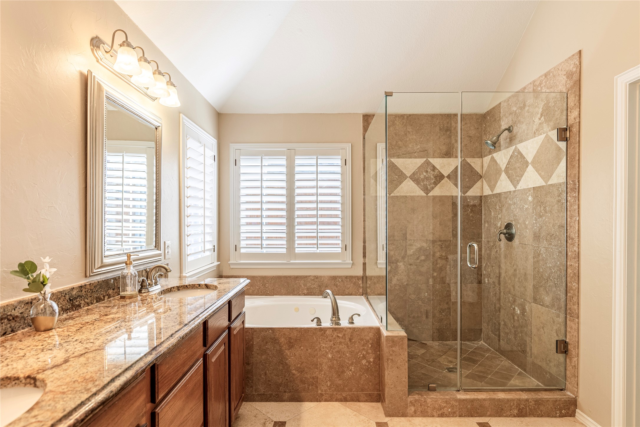 5905 Meadowcrest Lane