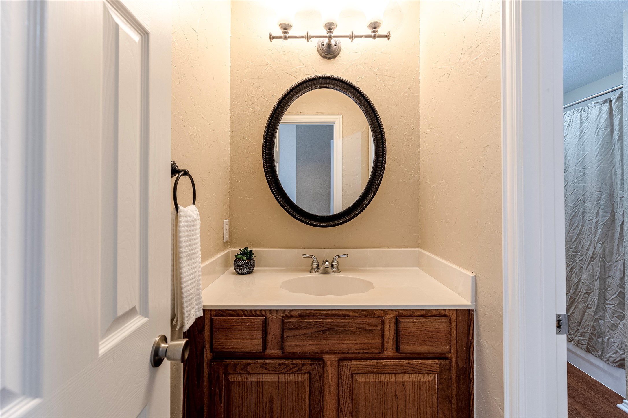 5905 Meadowcrest Lane