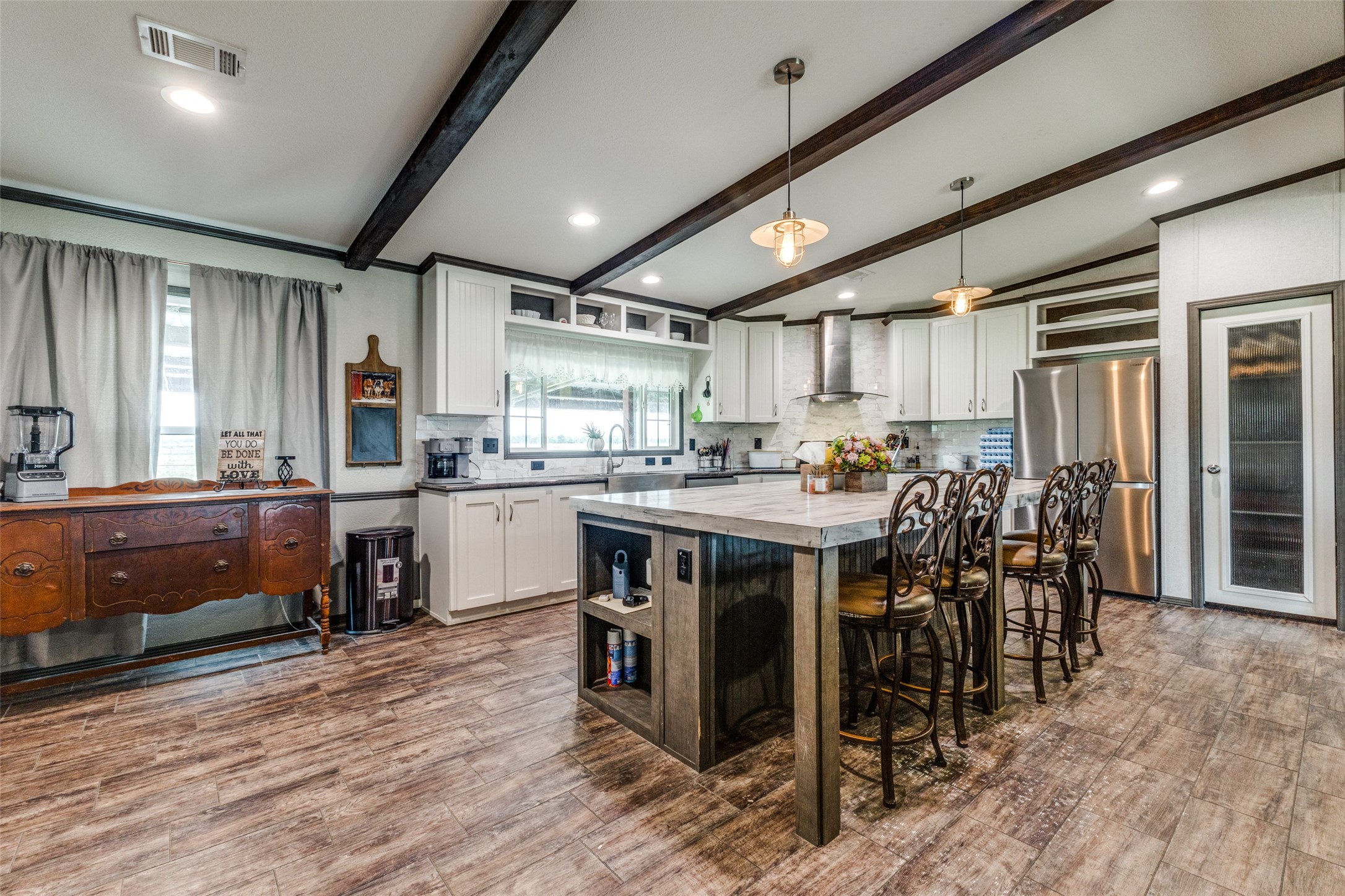 19776 County Road 4043