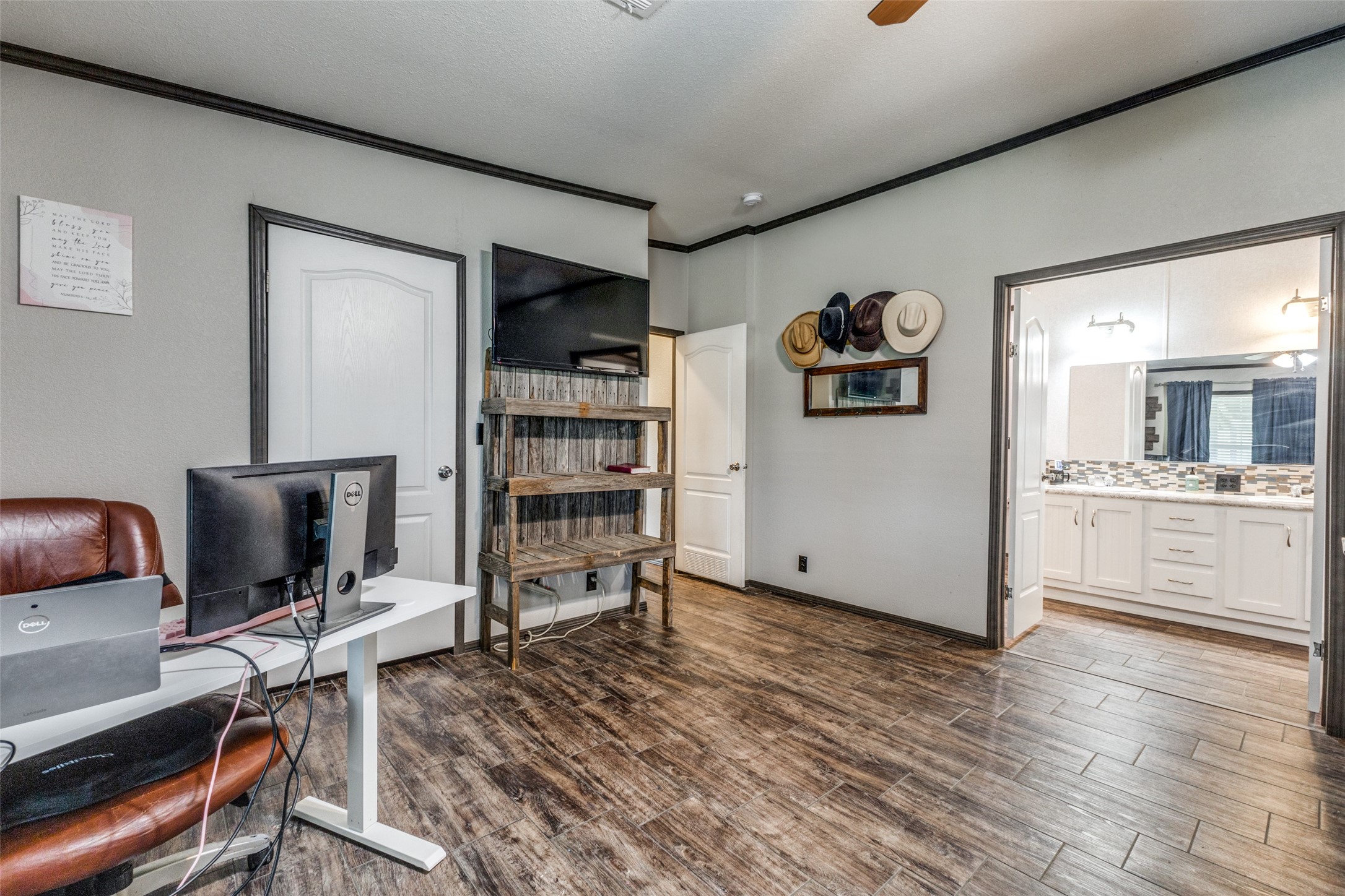 19776 County Road 4043