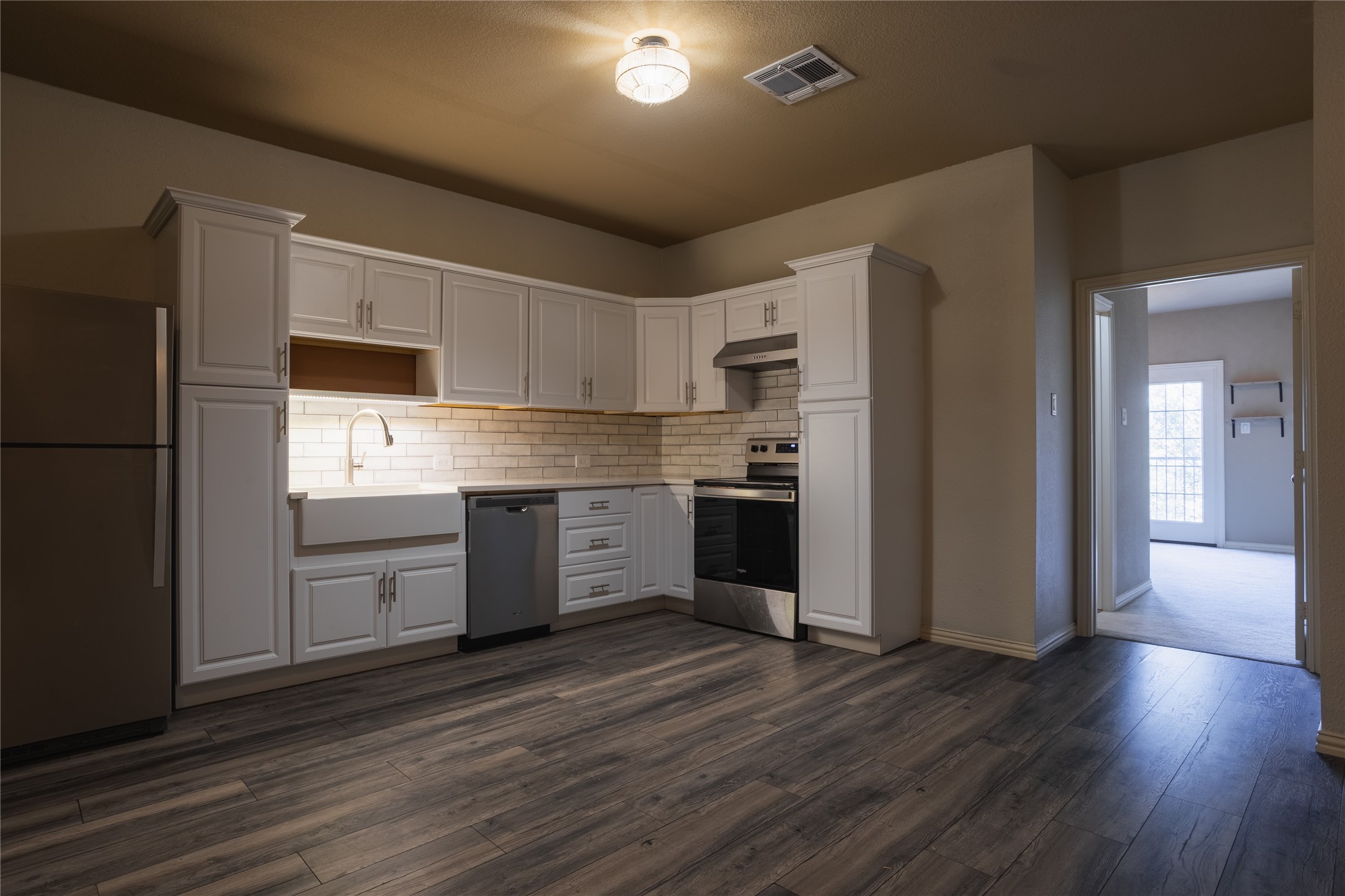 5620 Creek Crossing Lane