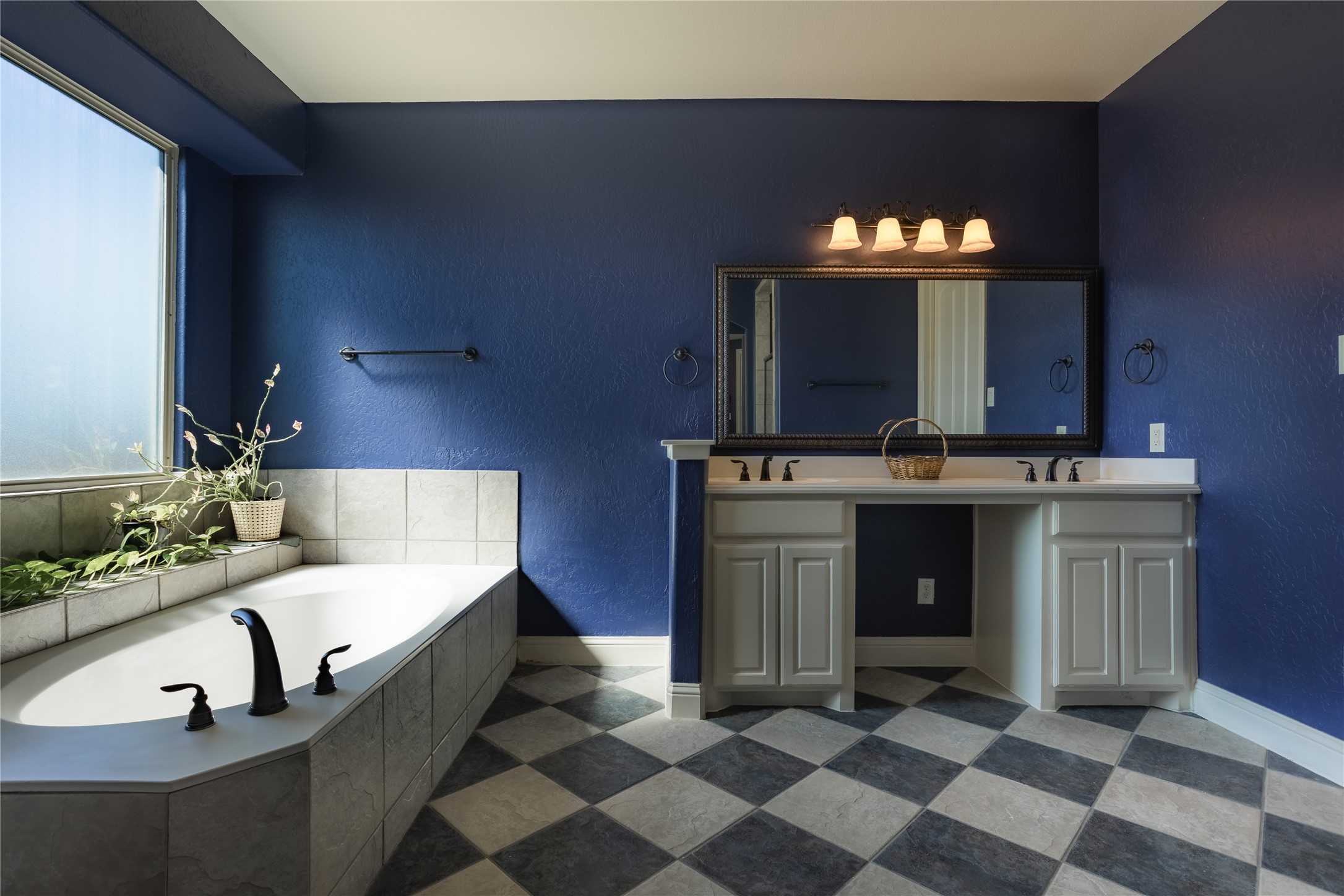 5620 Creek Crossing Lane