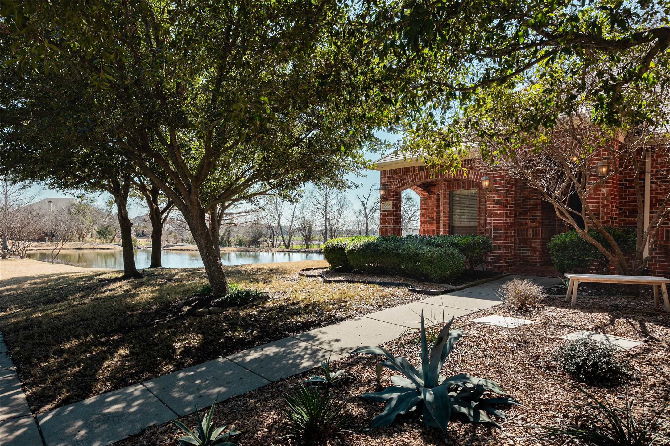 5620 Creek Crossing Lane