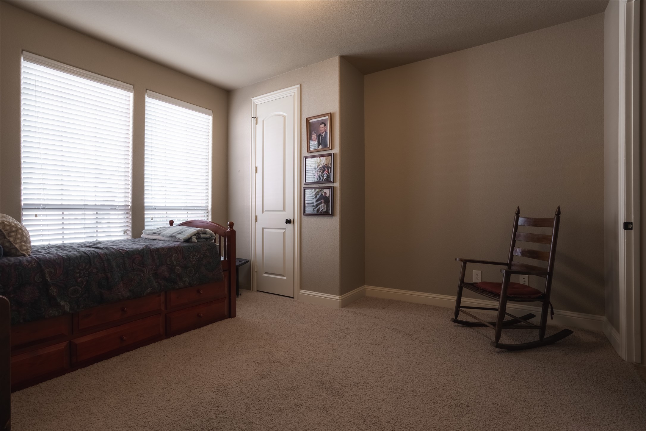 5620 Creek Crossing Lane