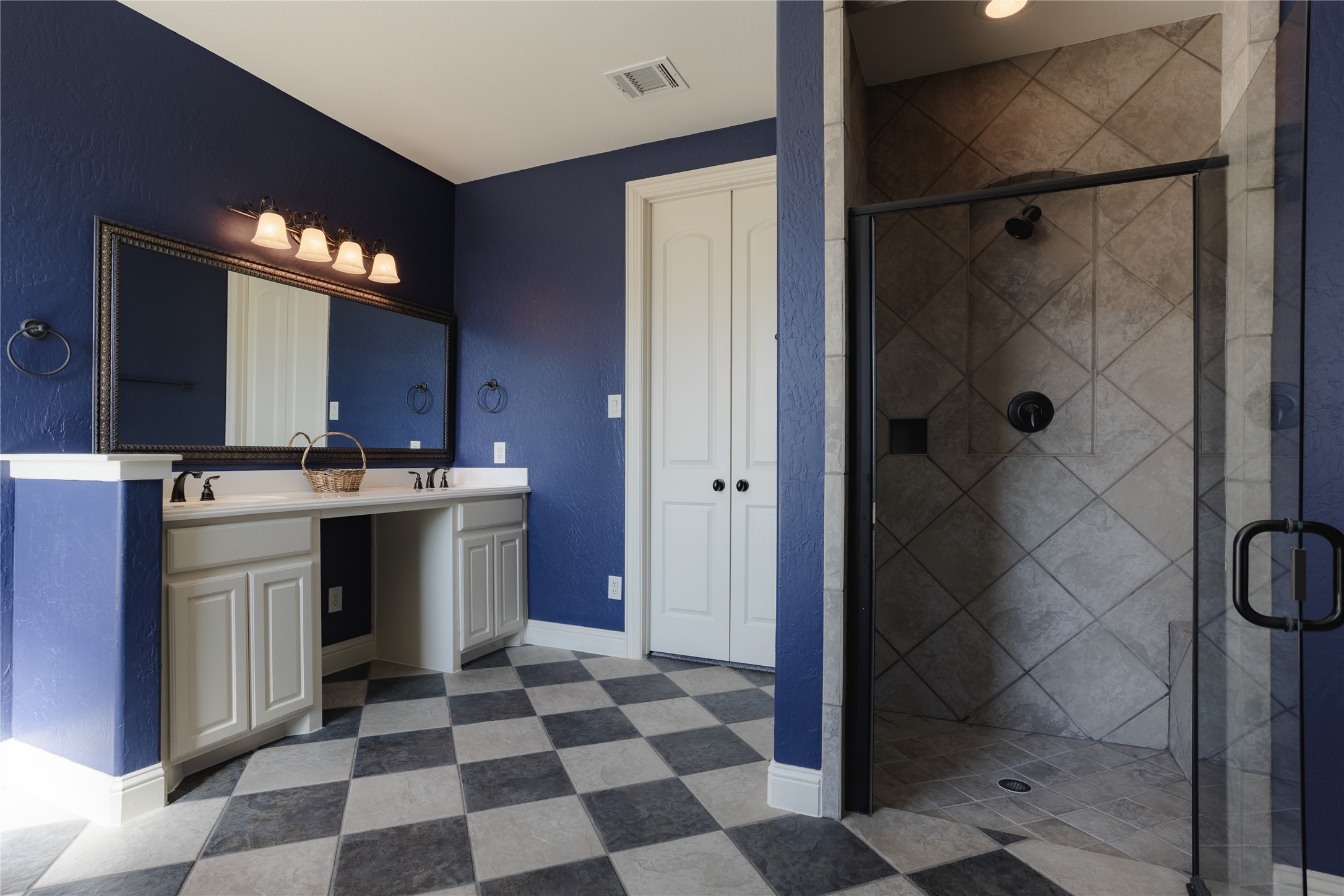 5620 Creek Crossing Lane