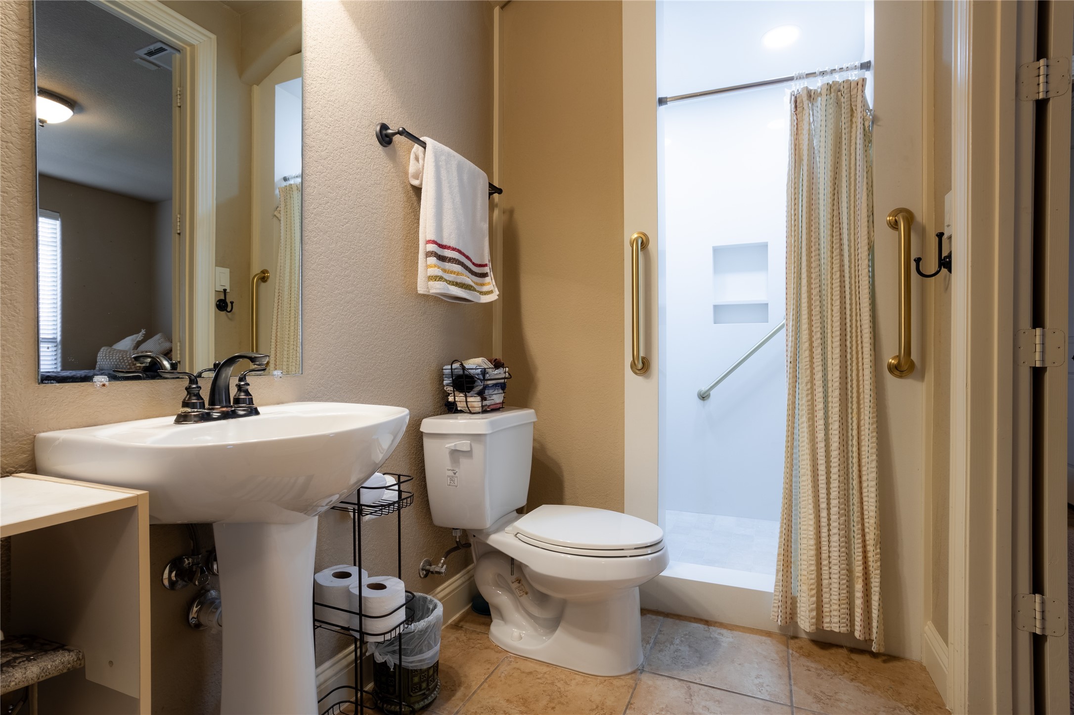 5620 Creek Crossing Lane