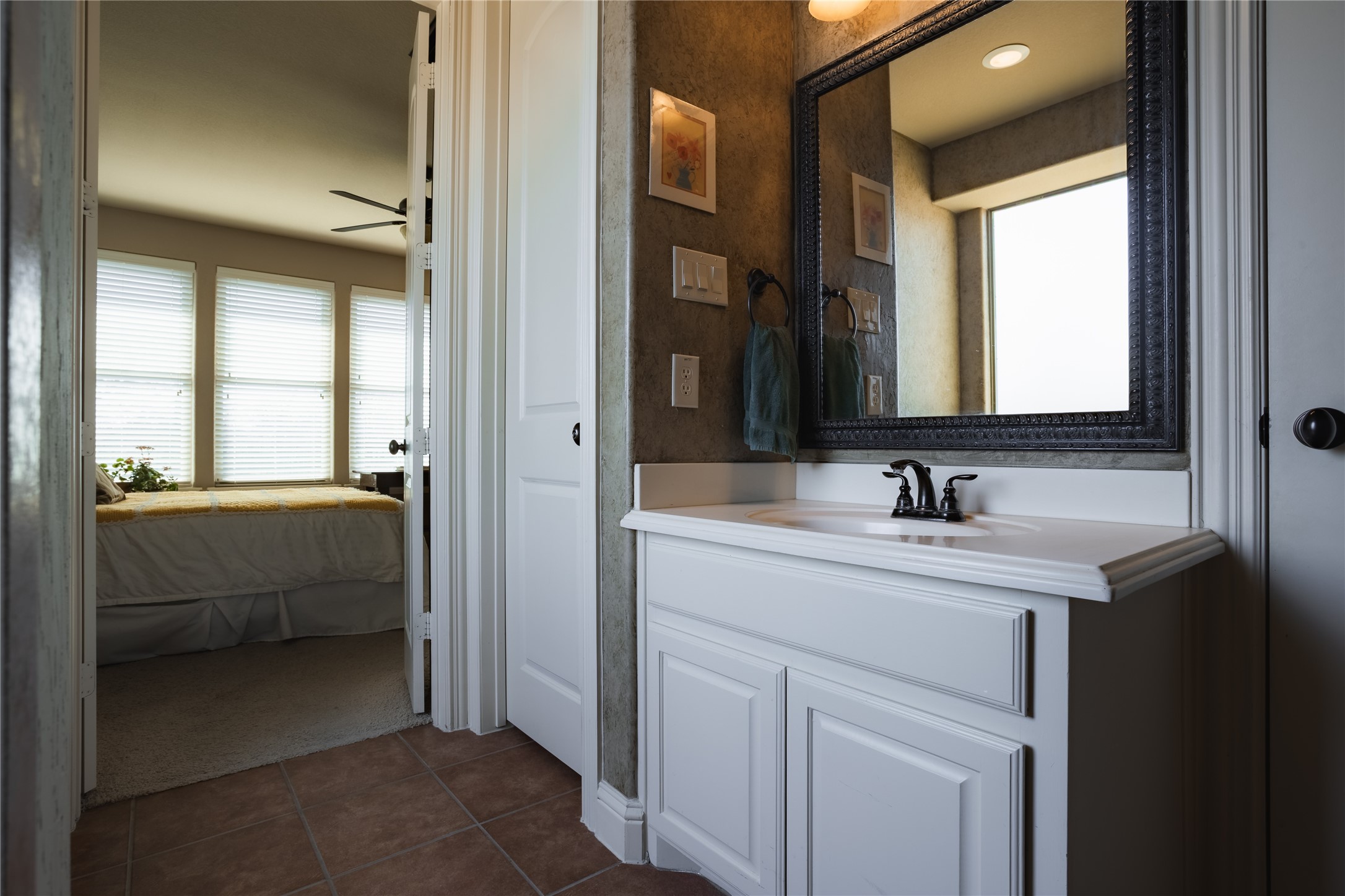 5620 Creek Crossing Lane