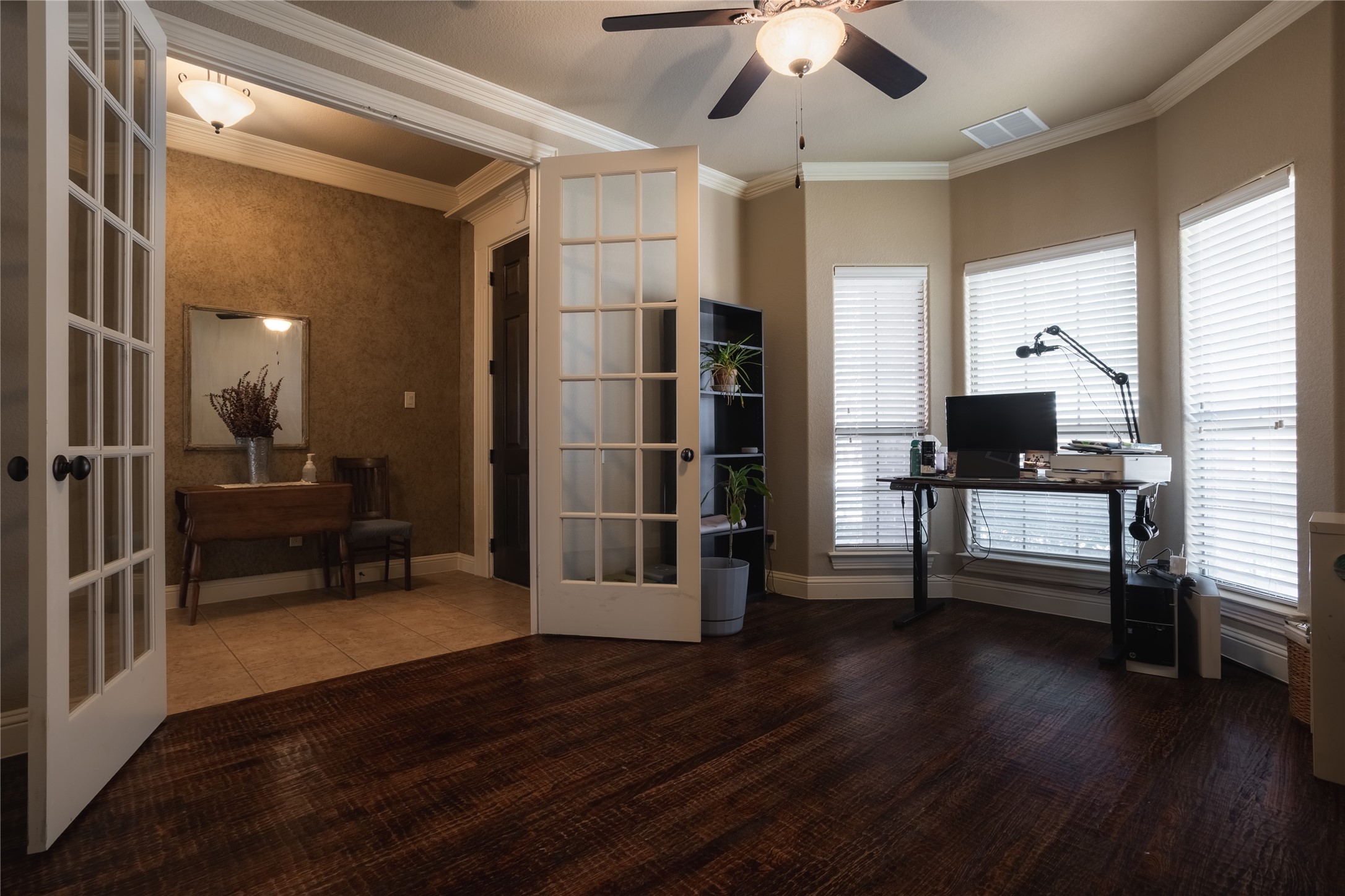 5620 Creek Crossing Lane