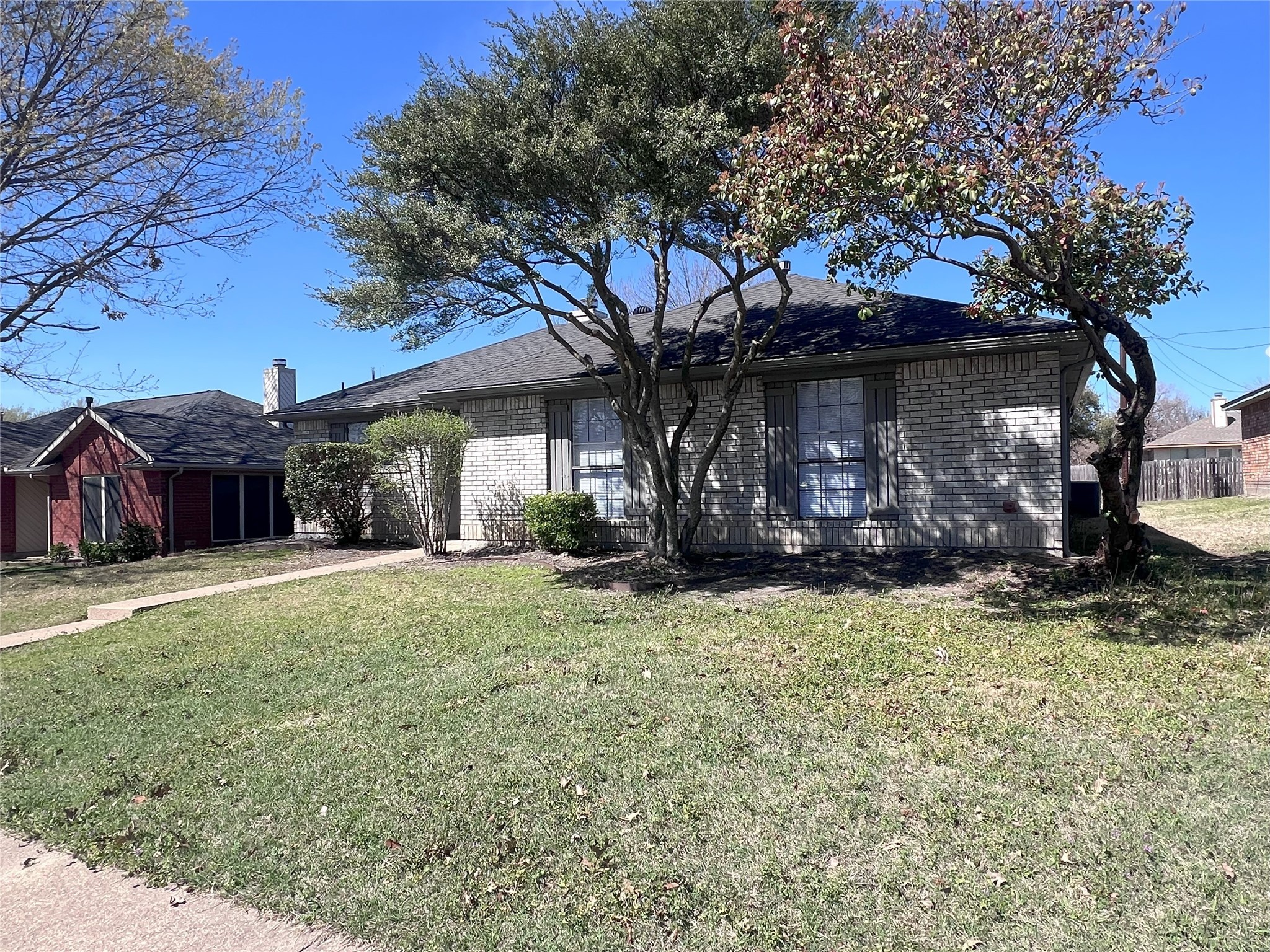 7809 Meadowlark Lane