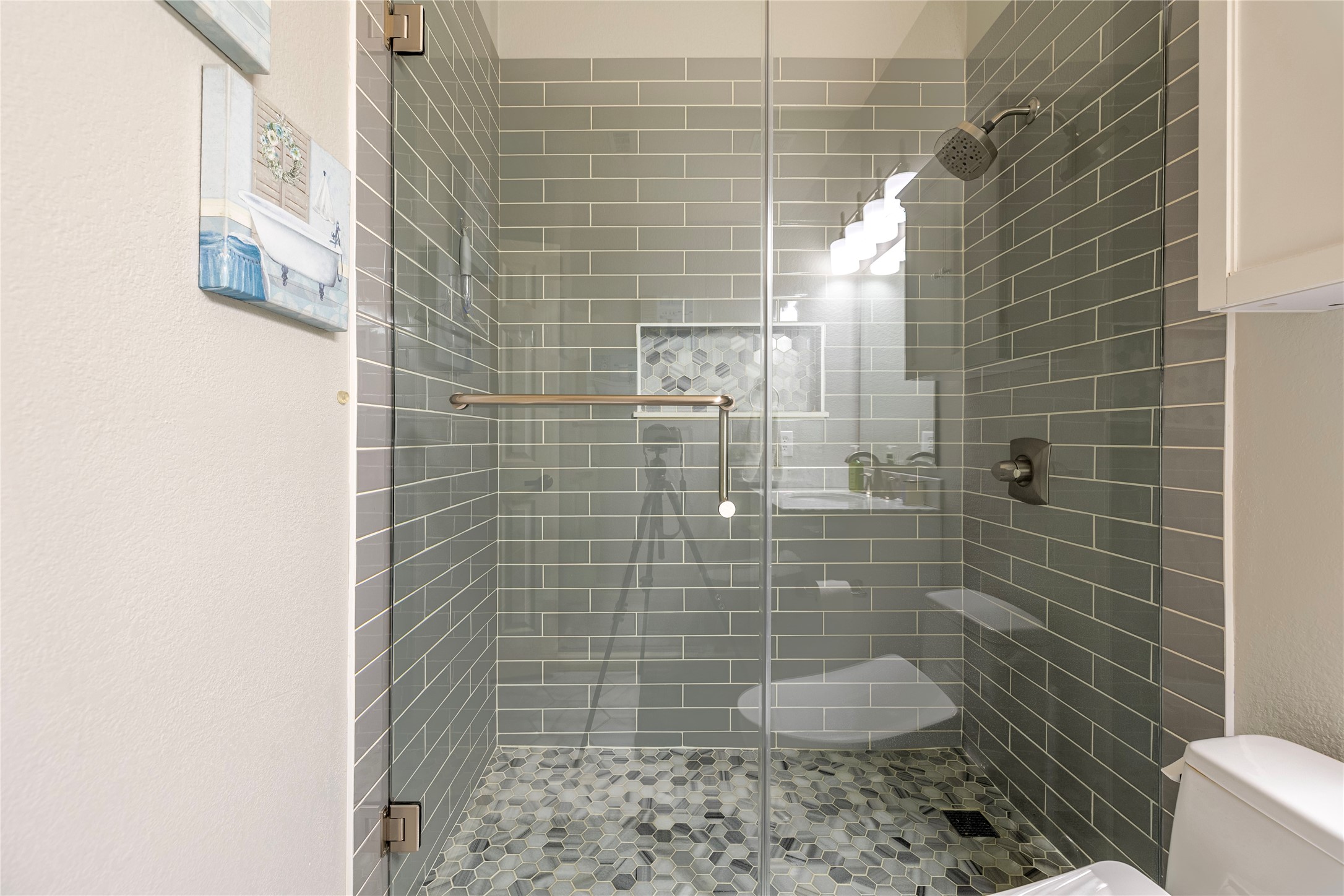 6203 Meadowcrest Lane