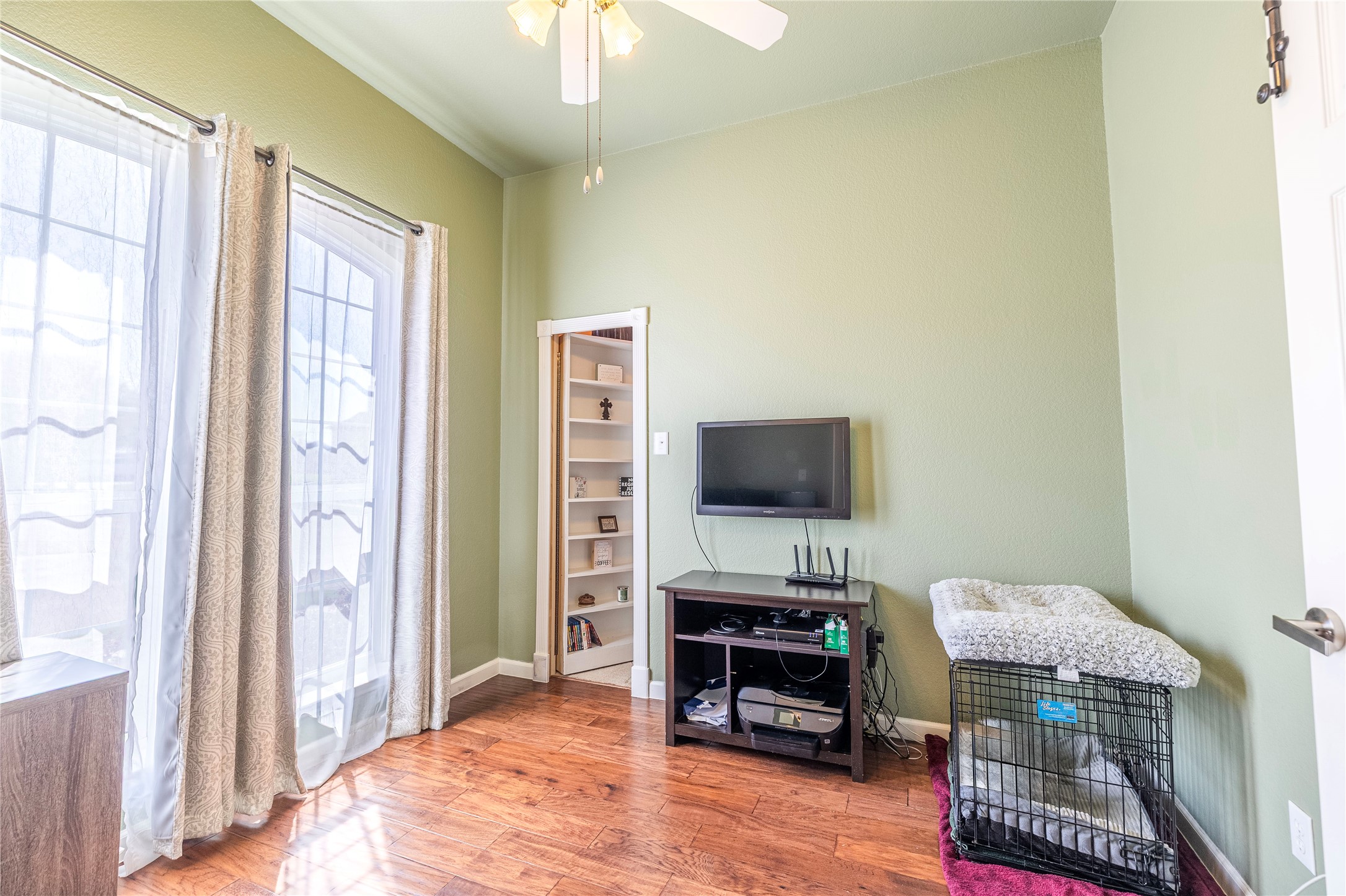 6203 Meadowcrest Lane