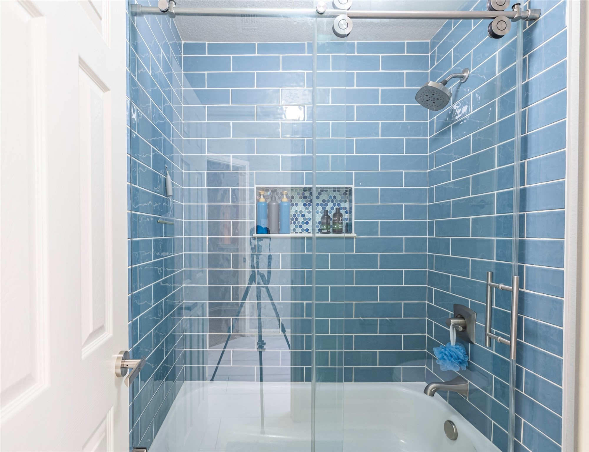 6203 Meadowcrest Lane