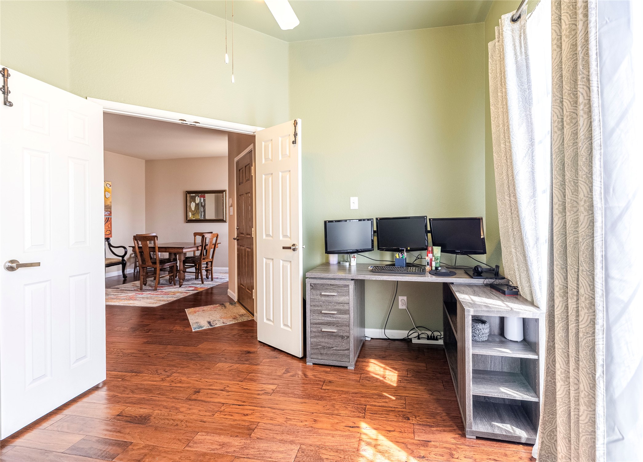 6203 Meadowcrest Lane