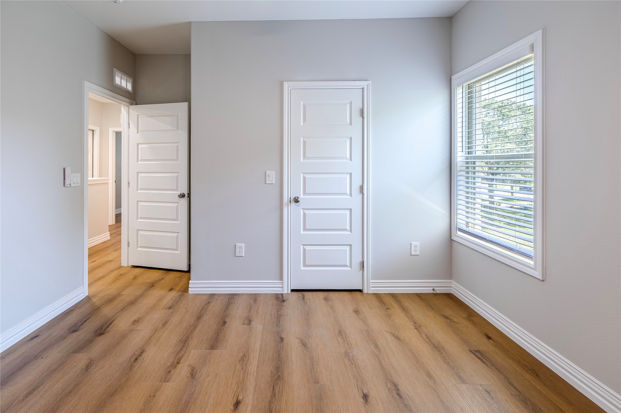 2902 Bluffview Drive