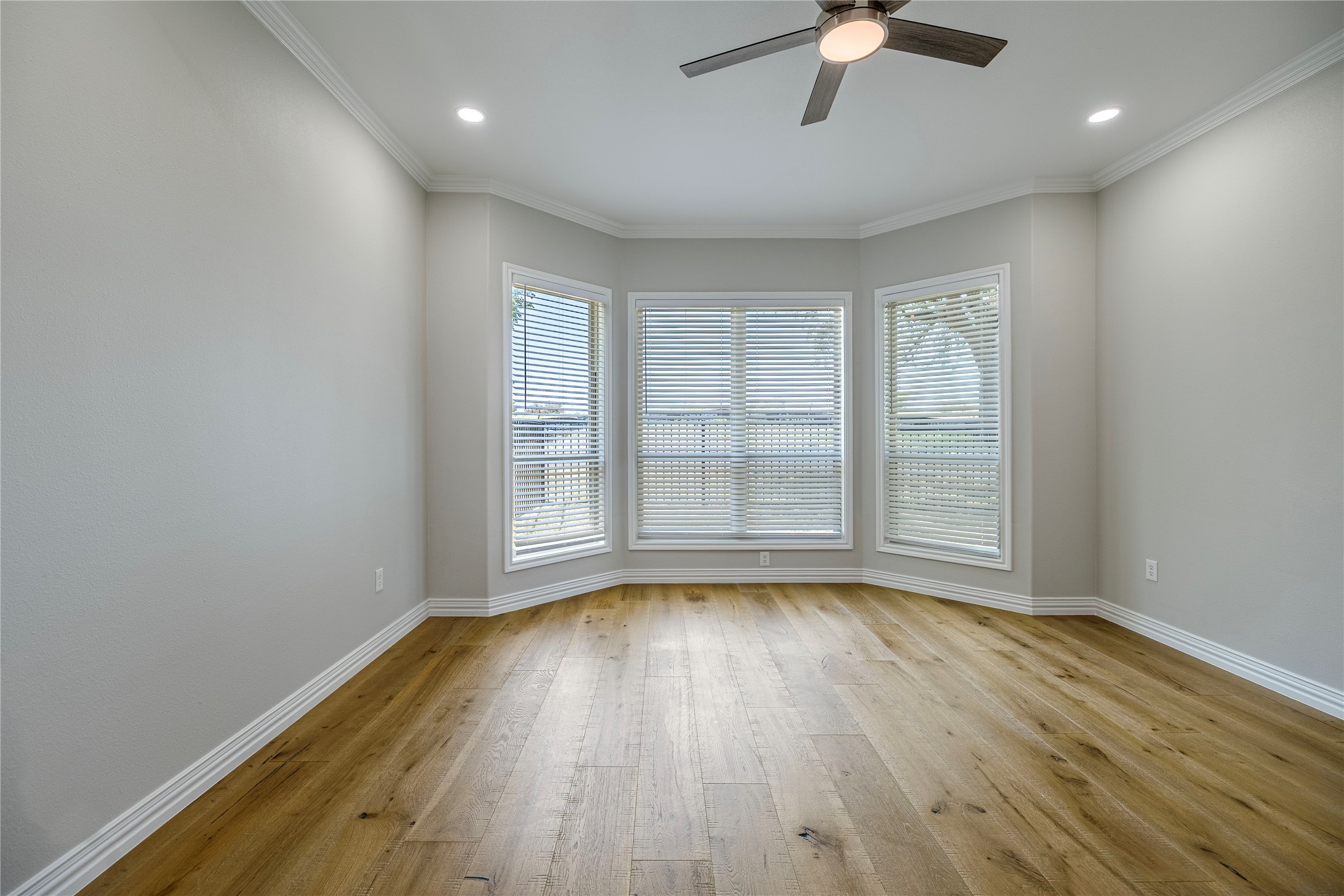 2902 Bluffview Drive