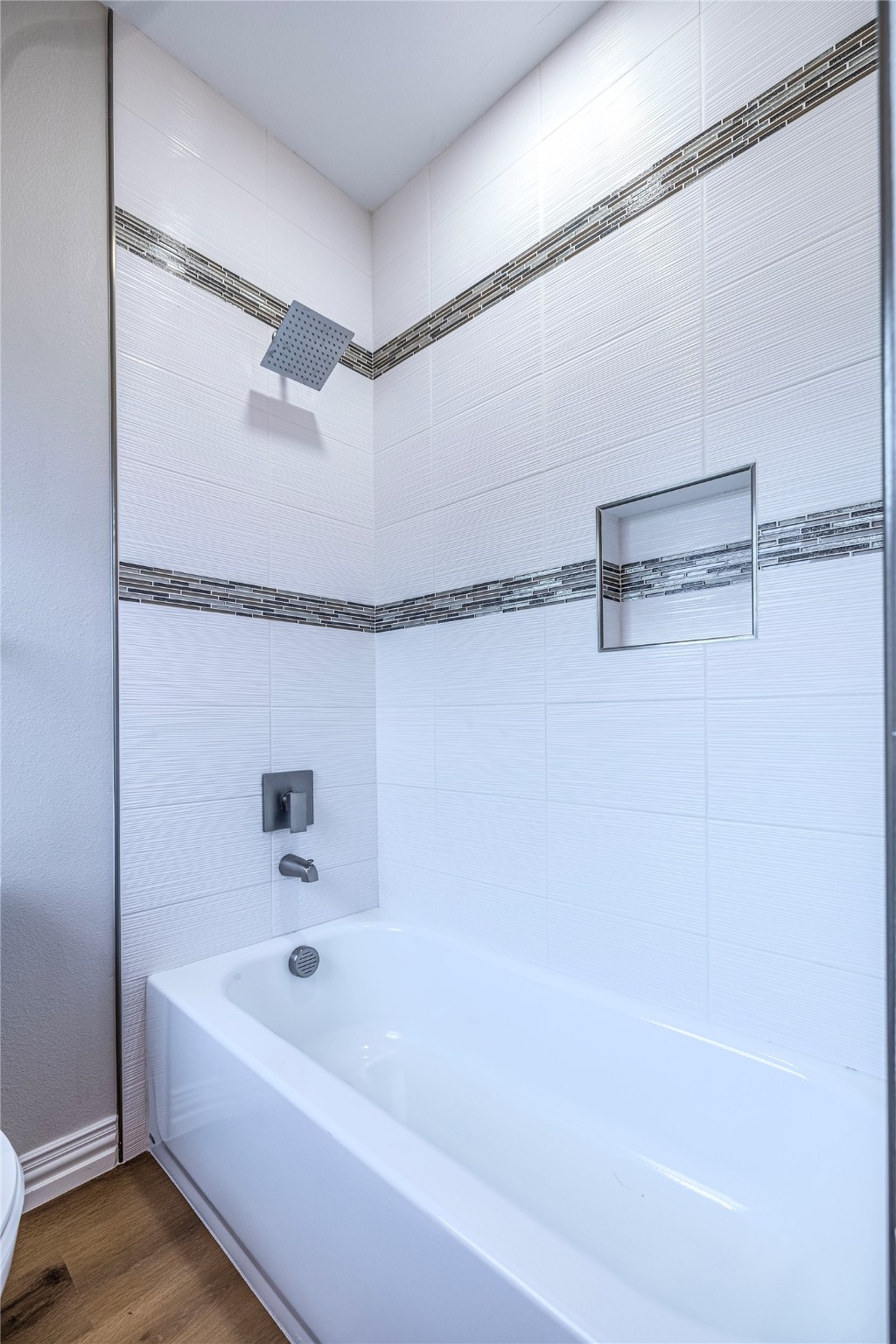 2902 Bluffview Drive